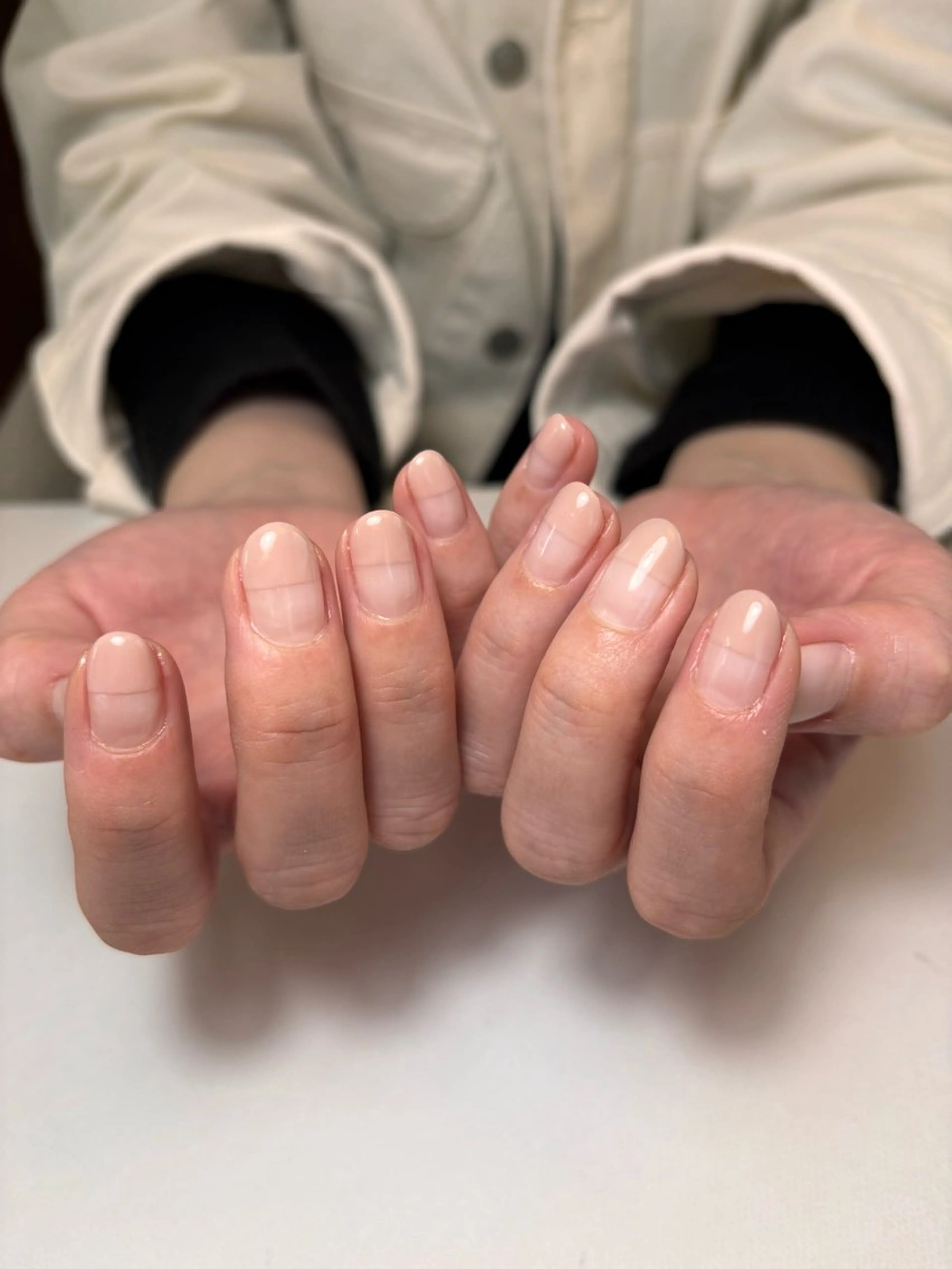 ネイル フレンチネイル オフィスネイル ハンドネイル is.nail 🌷sonokoのネイルデザイン