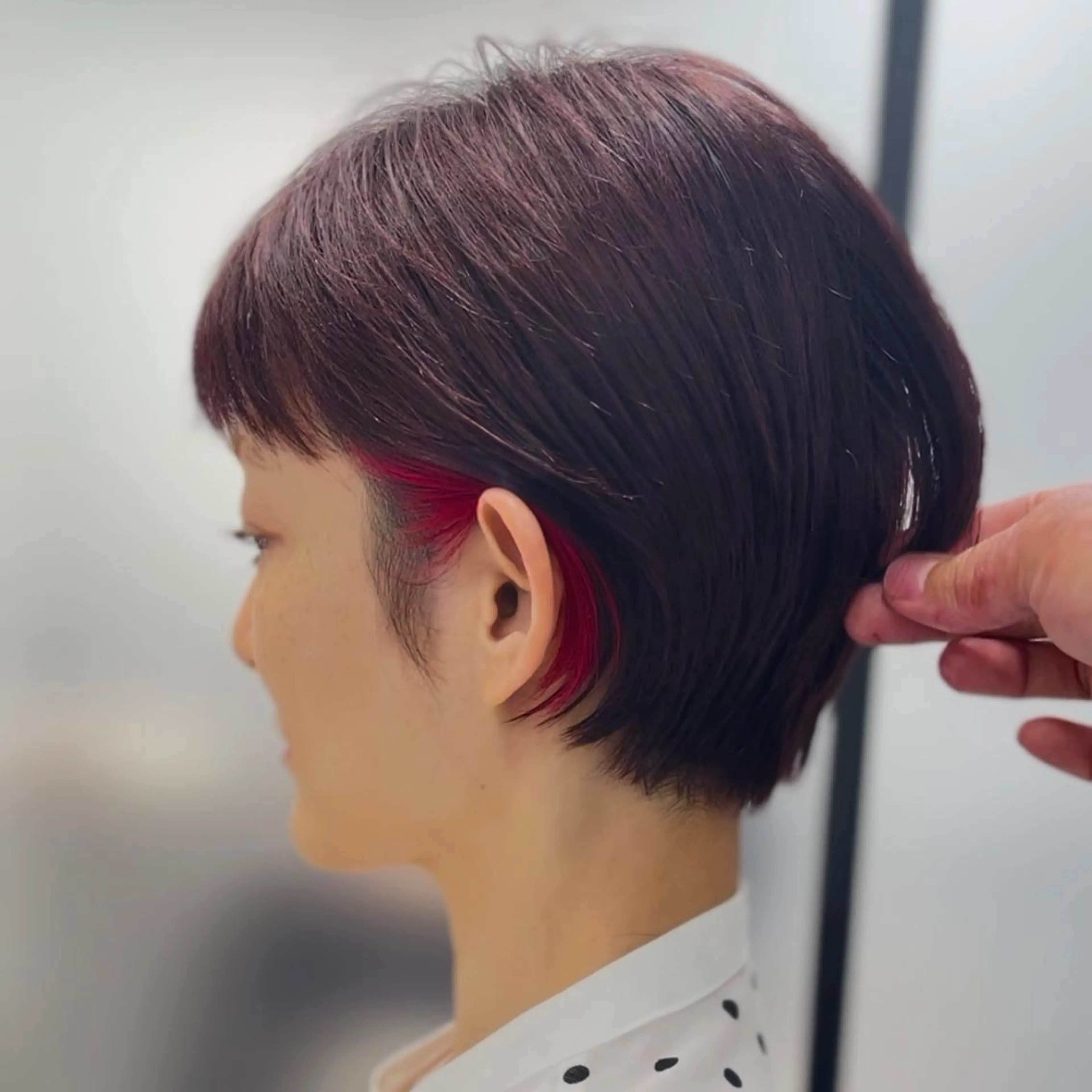 ショート カラー イヤリングカラー ピンクカラー ショートヘア ショートヘア、ボブ こやさん　コヤマのヘアスタイル