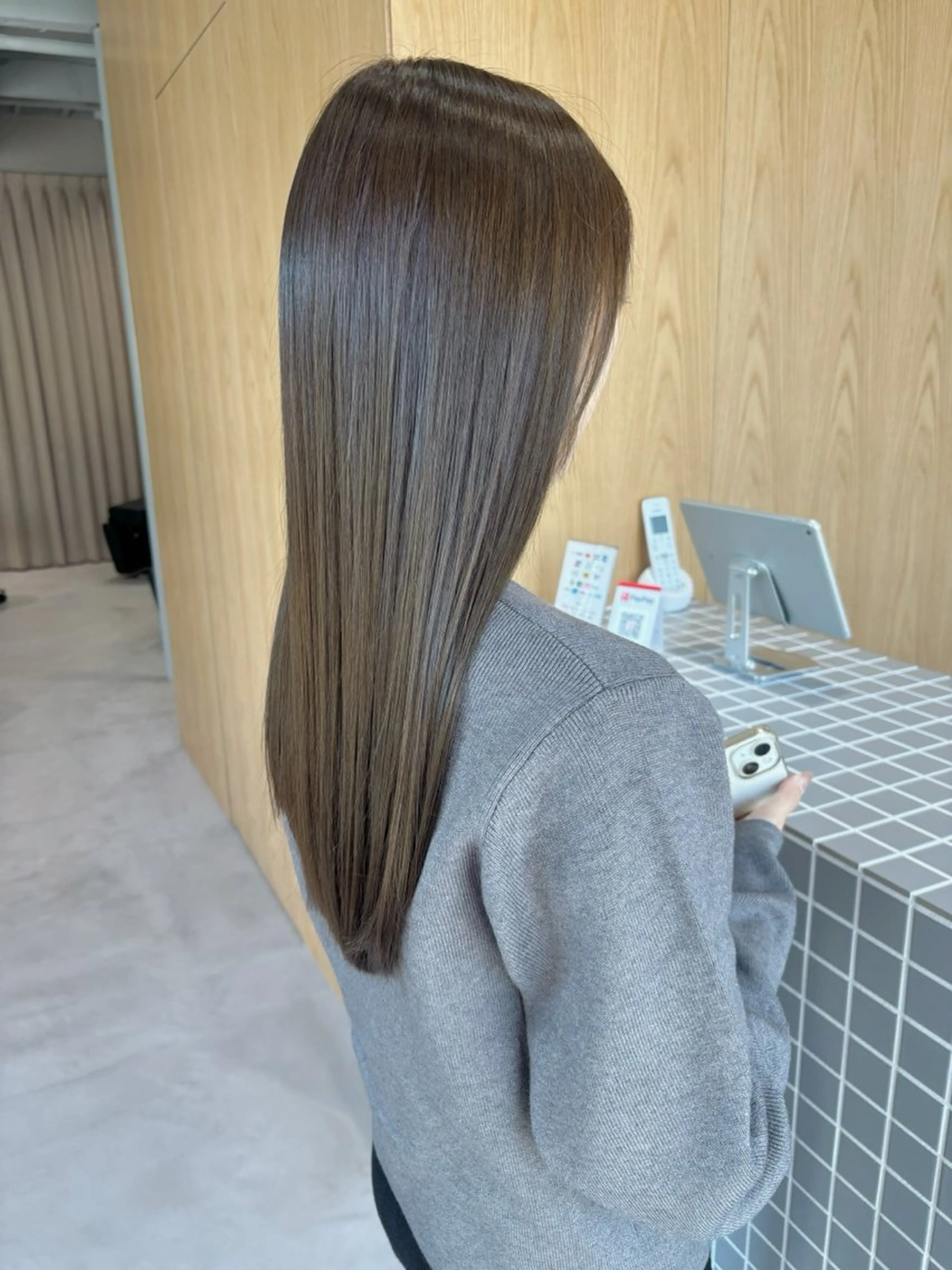 ロング 村田 和佳のヘアスタイル