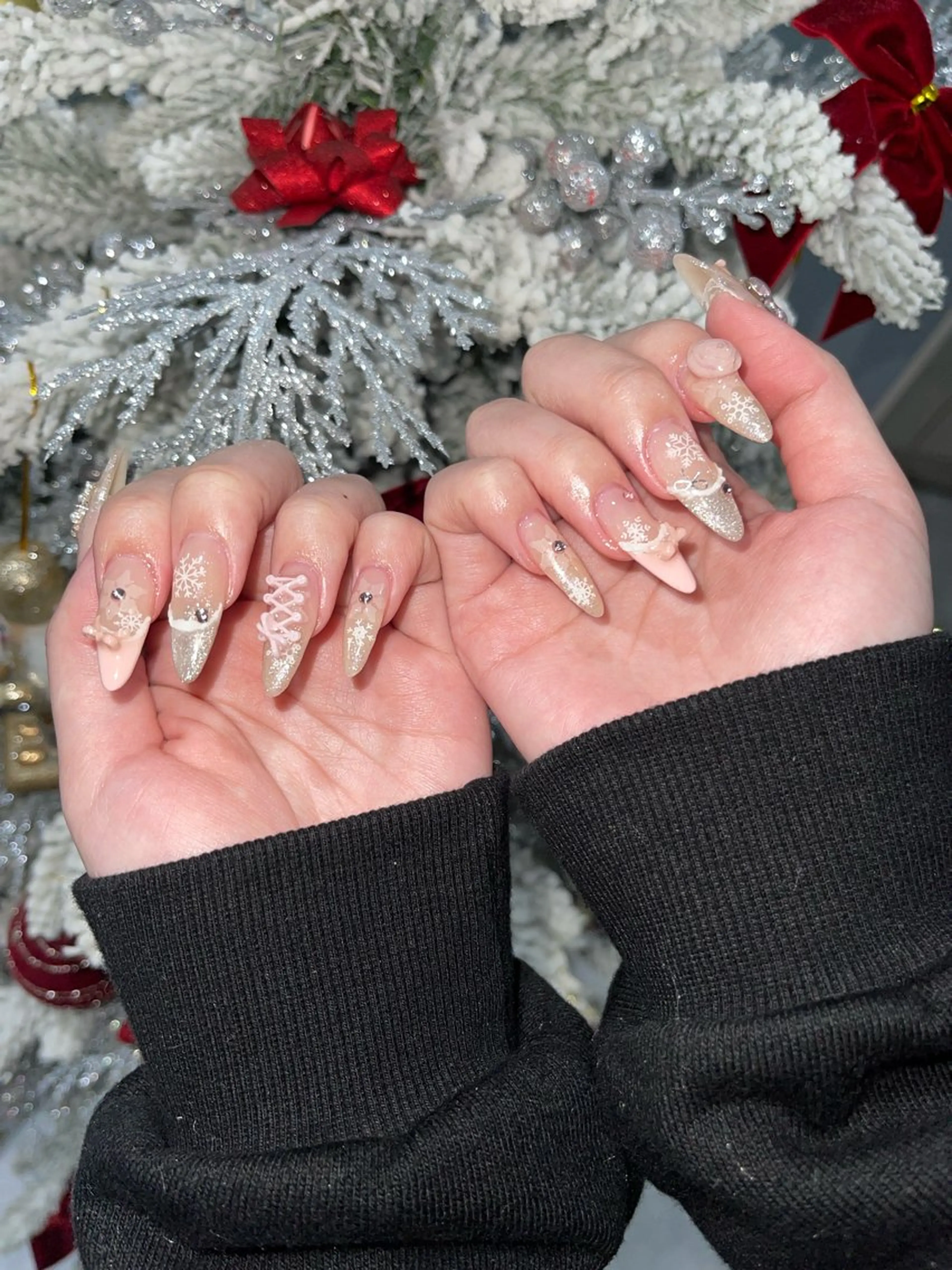 ネイル オーロラネイル クリアネイル 成人式 フラッシュネイル ジェルネイル ハンドネイル Amee Nailsalonのネイルデザイン