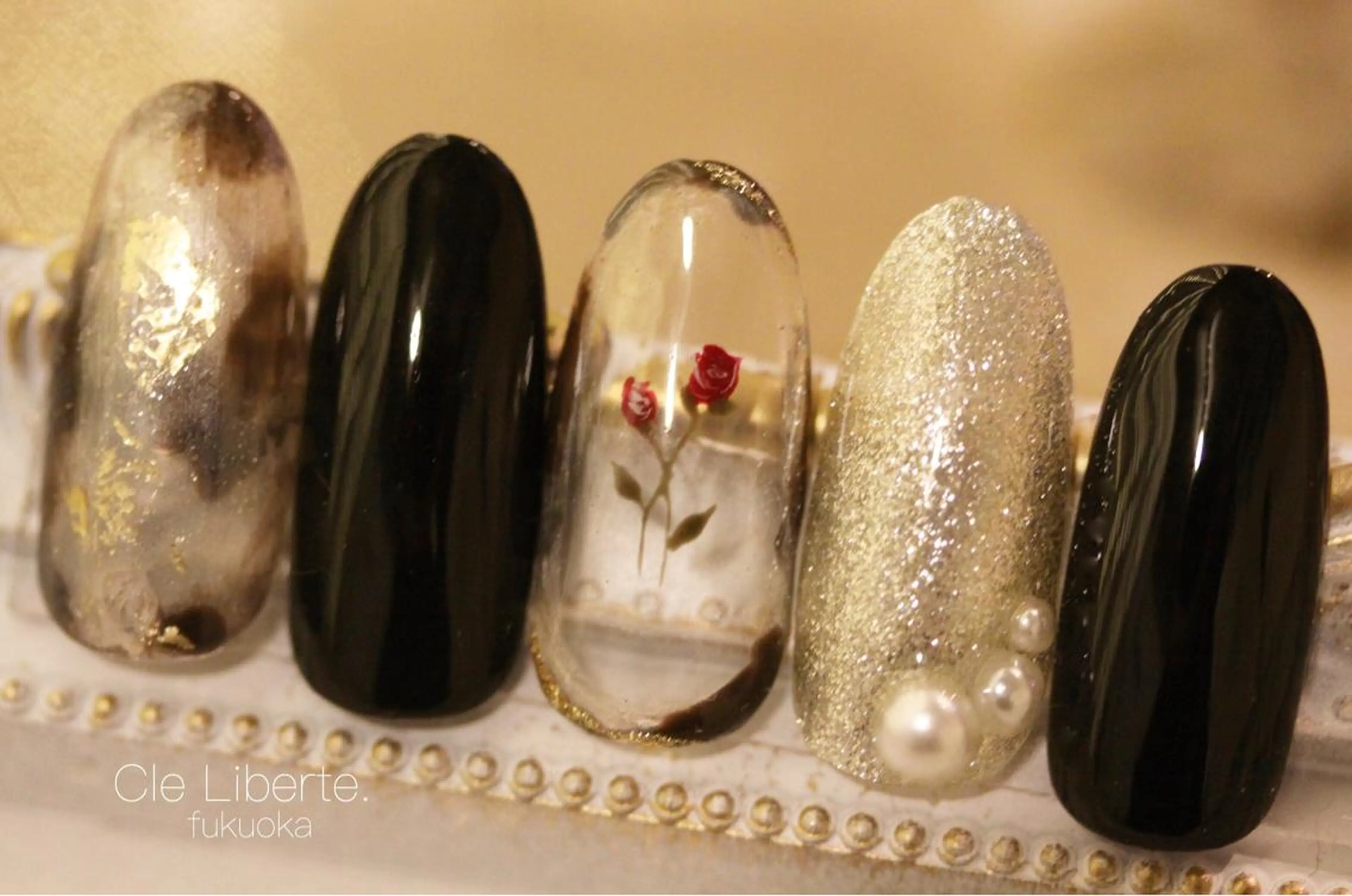 ネイル べっ甲ネイル Elio所属・Elio 国泰寺のネイルデザイン