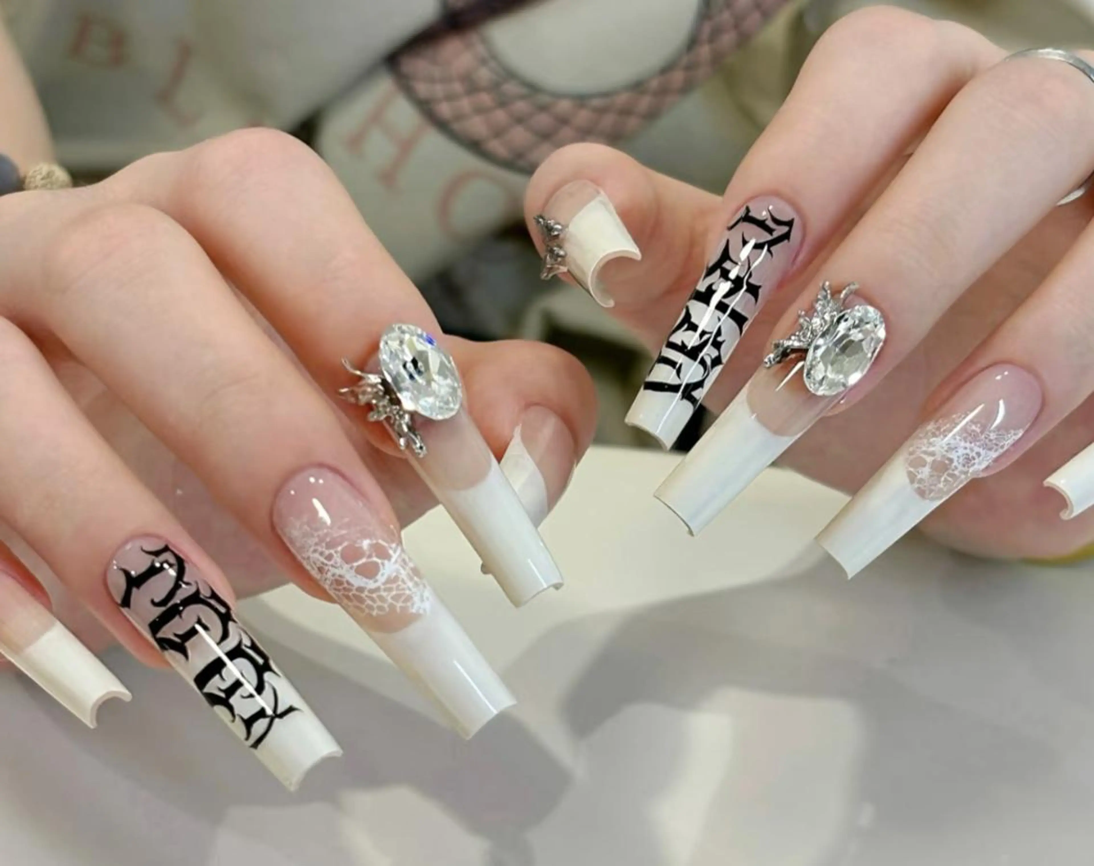 ネイル ハンドネイル エリ🫧 nail池袋東口のネイルデザイン