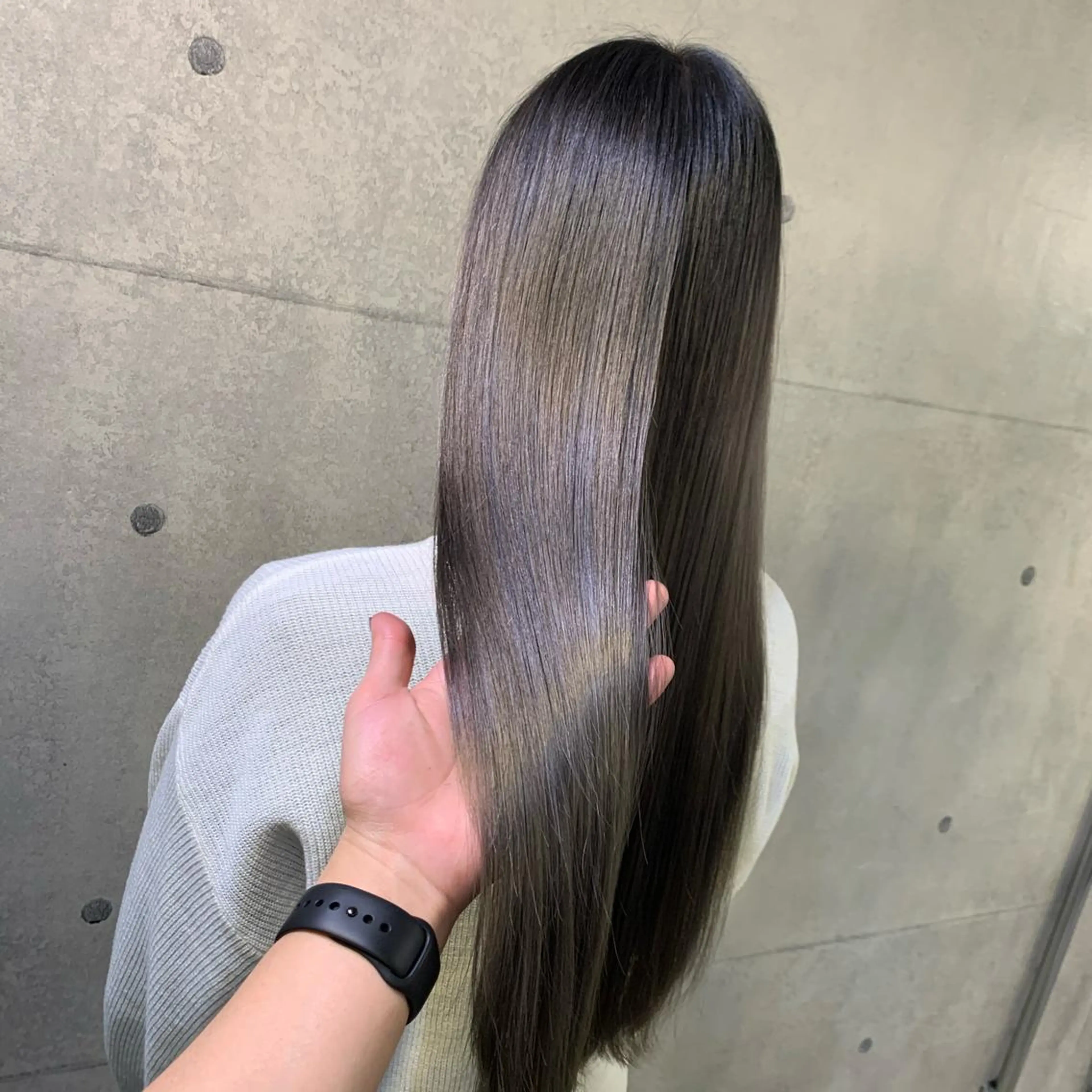 ロング カラー カット トリートメント 及川シゲル 髪質改善講師のヘアスタイル