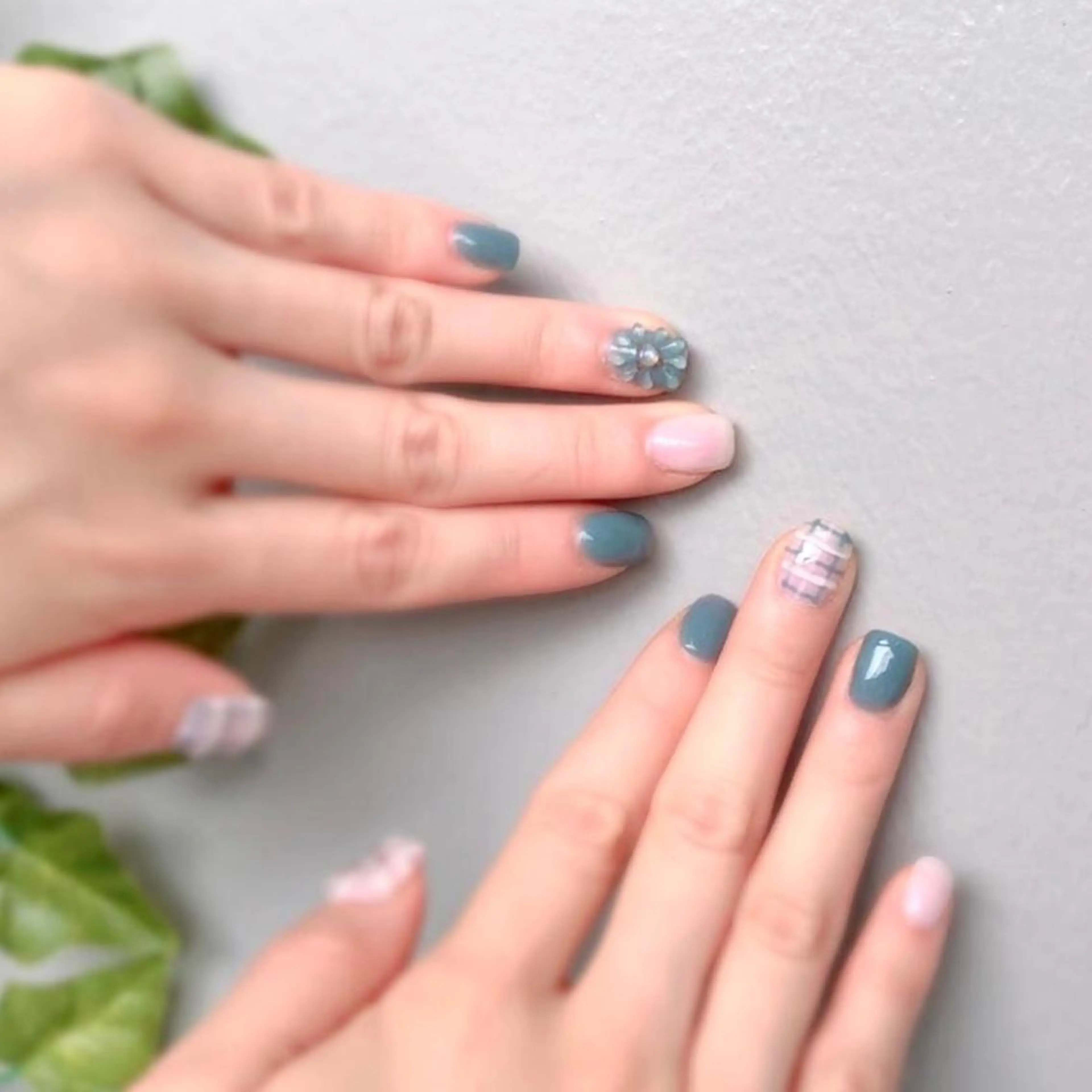 ネイル アートネイル クリアネイル フレンチネイル ジェルネイル ガラスフレンチ 🐕🦺Yappy 💗A-tanのネイルデザイン