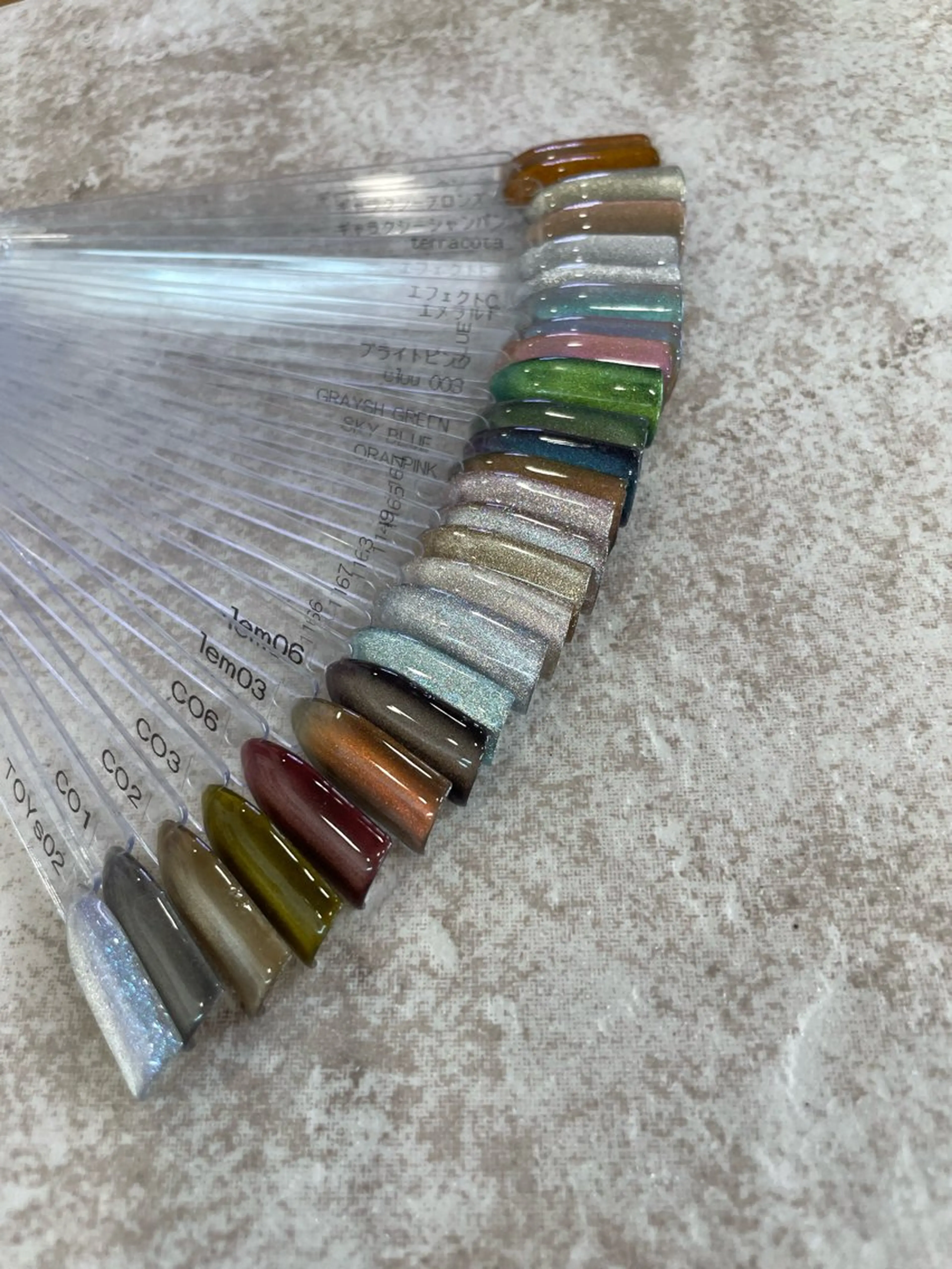 ネイル ジェルネイル マグネットネイル ミサキ CHIC NAILのネイルデザイン