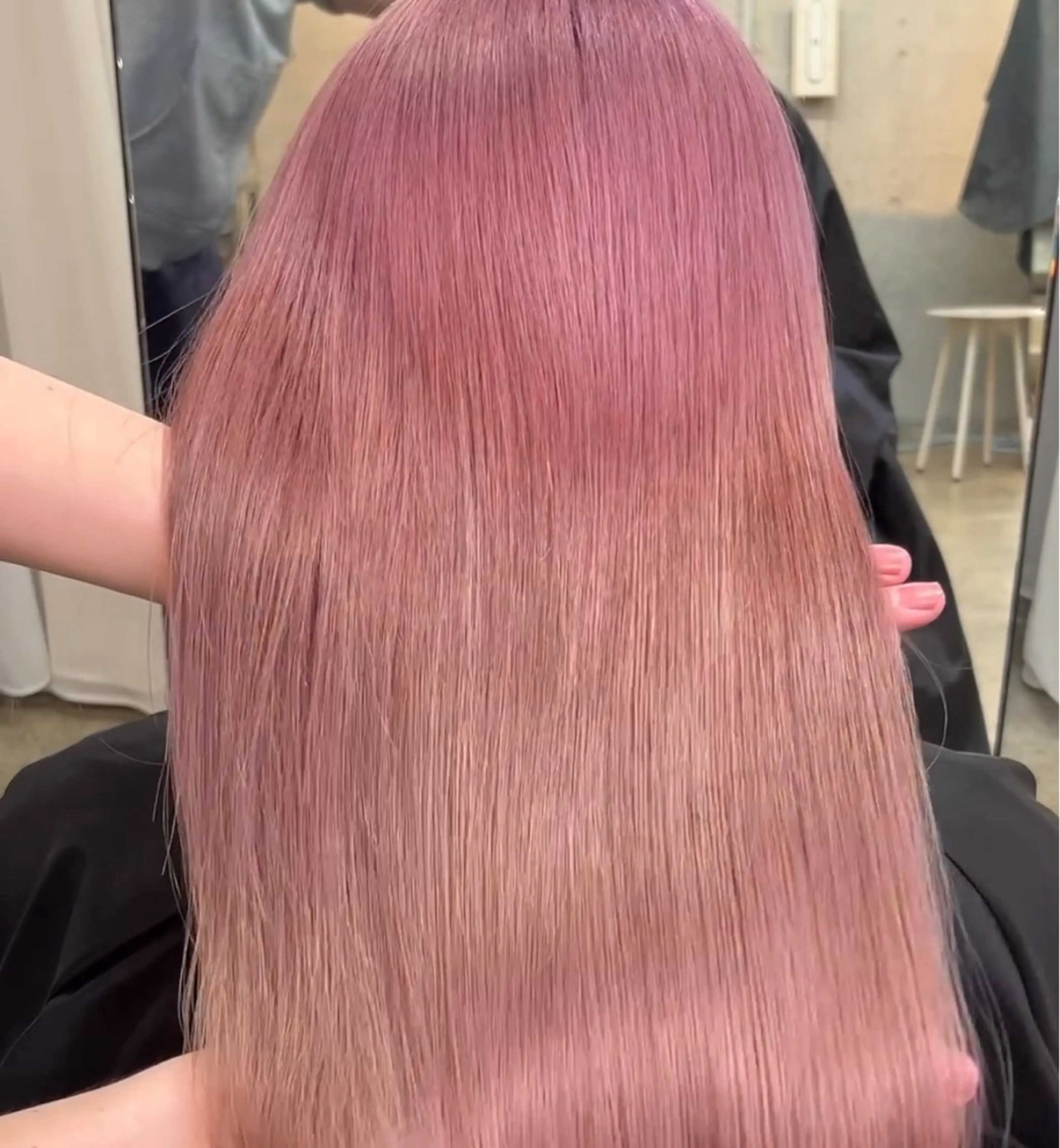 カラー ヘアカラー ウルフとデザイン カラーの神のヘアスタイル