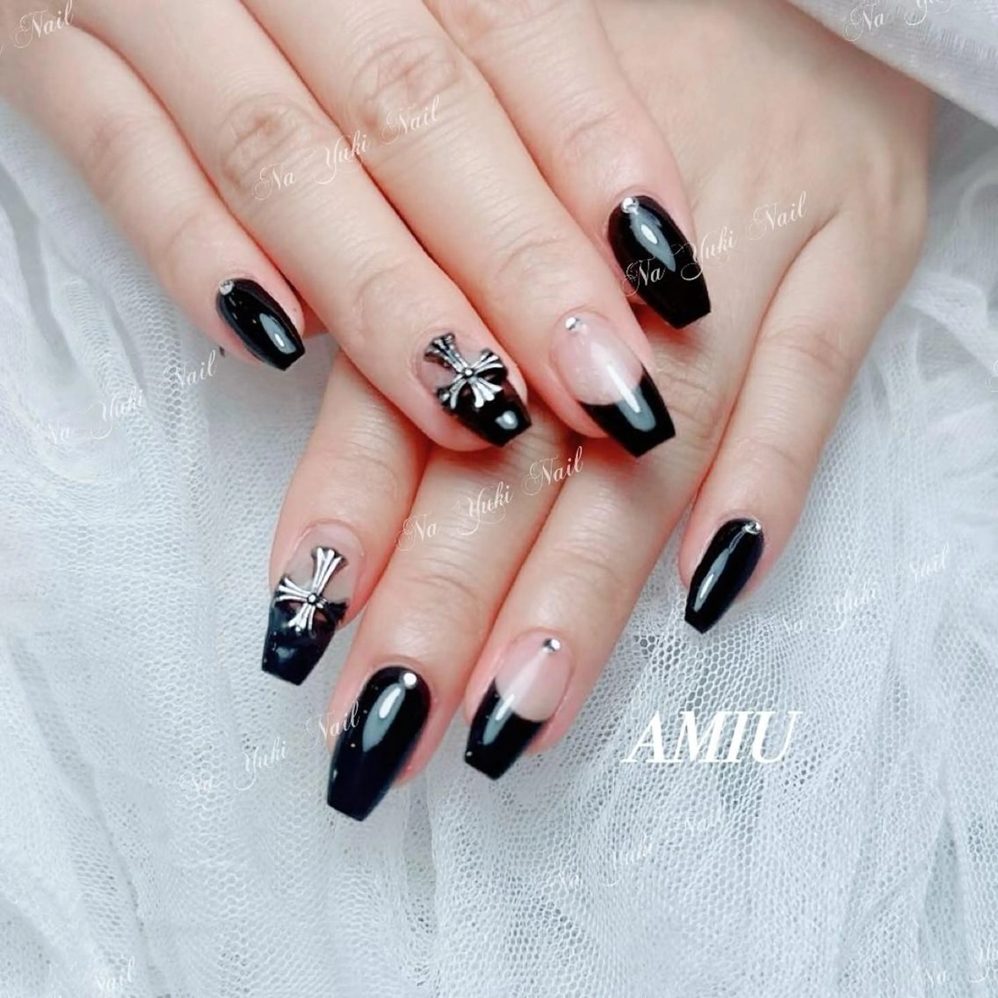 ネイル Queenie 🦋のネイルデザイン