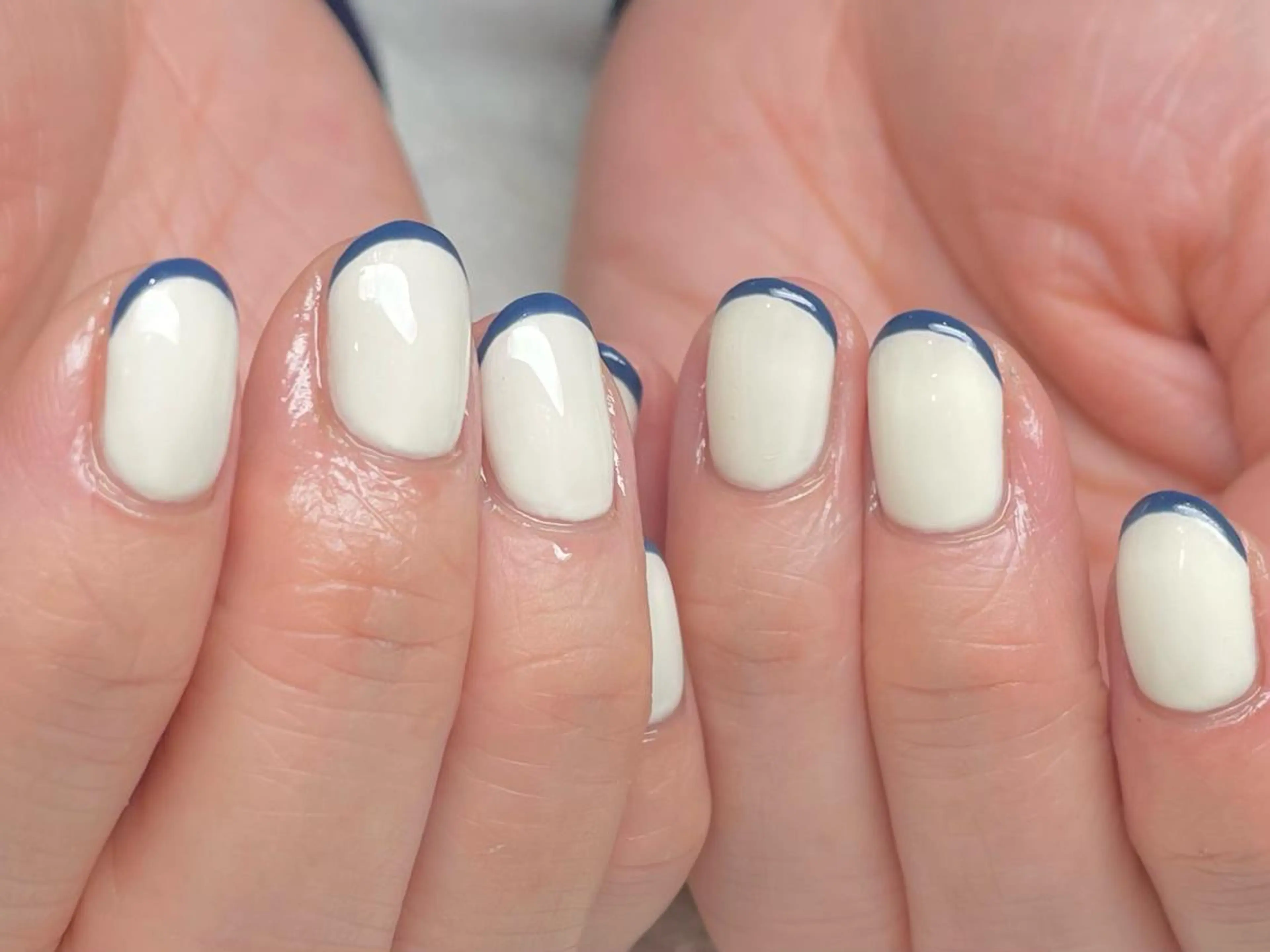 ネイル フレンチネイル ネイビー riri nail所属・riri-nail Rie Endoのネイルデザイン