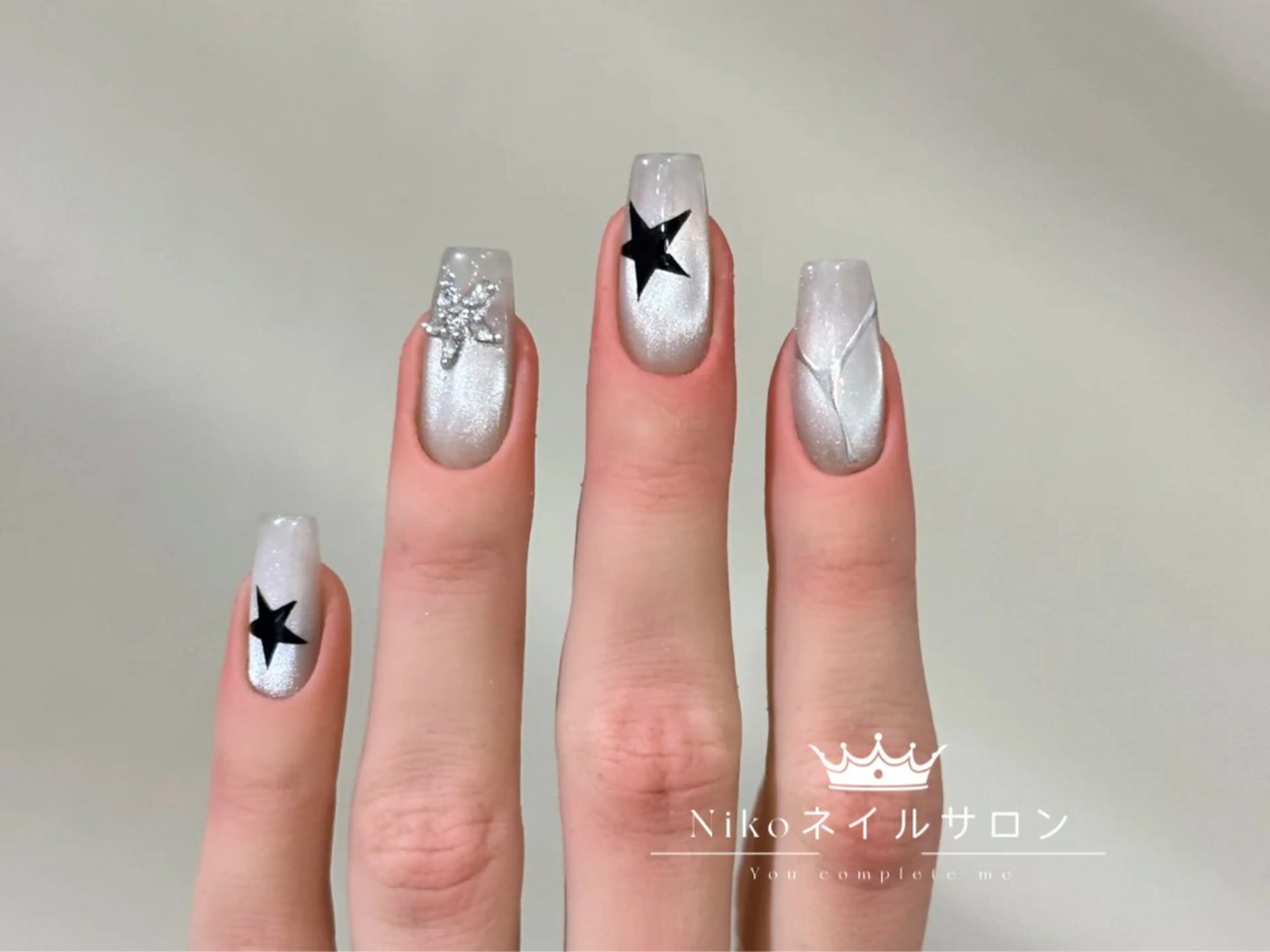 ネイル チークネイル フットネイル フレンチネイル ジェルネイル ガラスフレンチ Nikosalon rikoのネイルデザイン