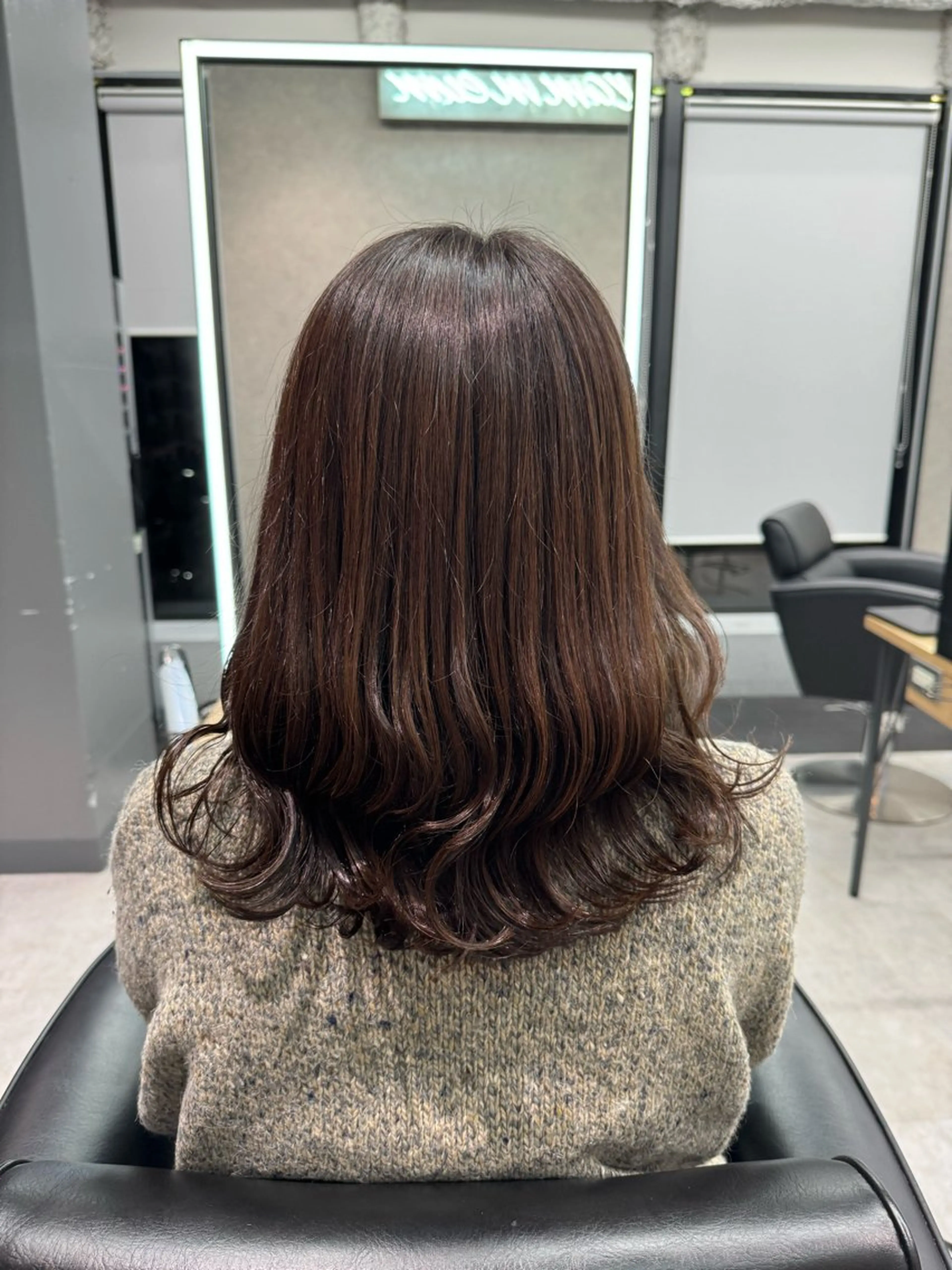 セミロング カラー 吉満 翔のヘアスタイル