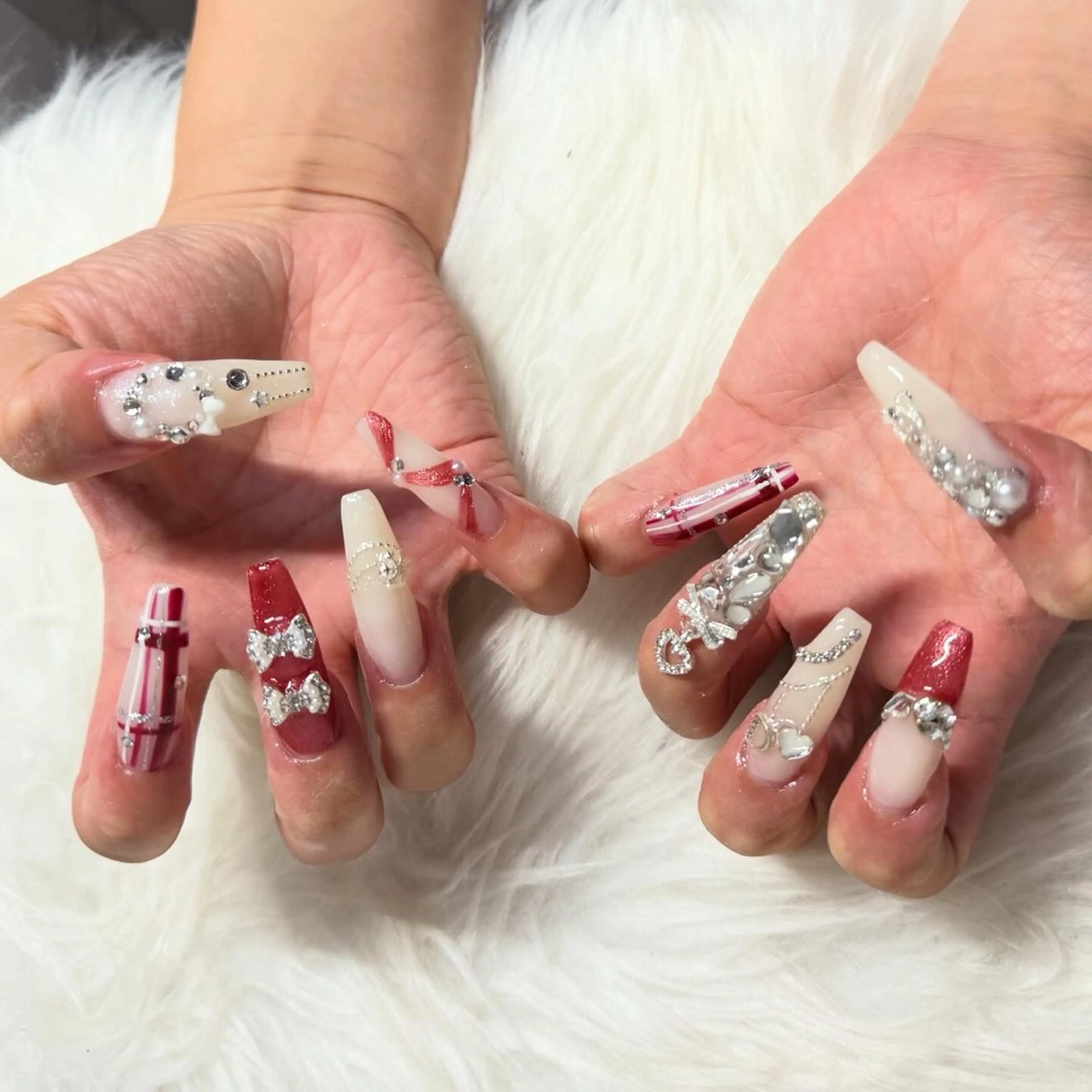 ロング ハンドネイル mao .のネイルデザイン