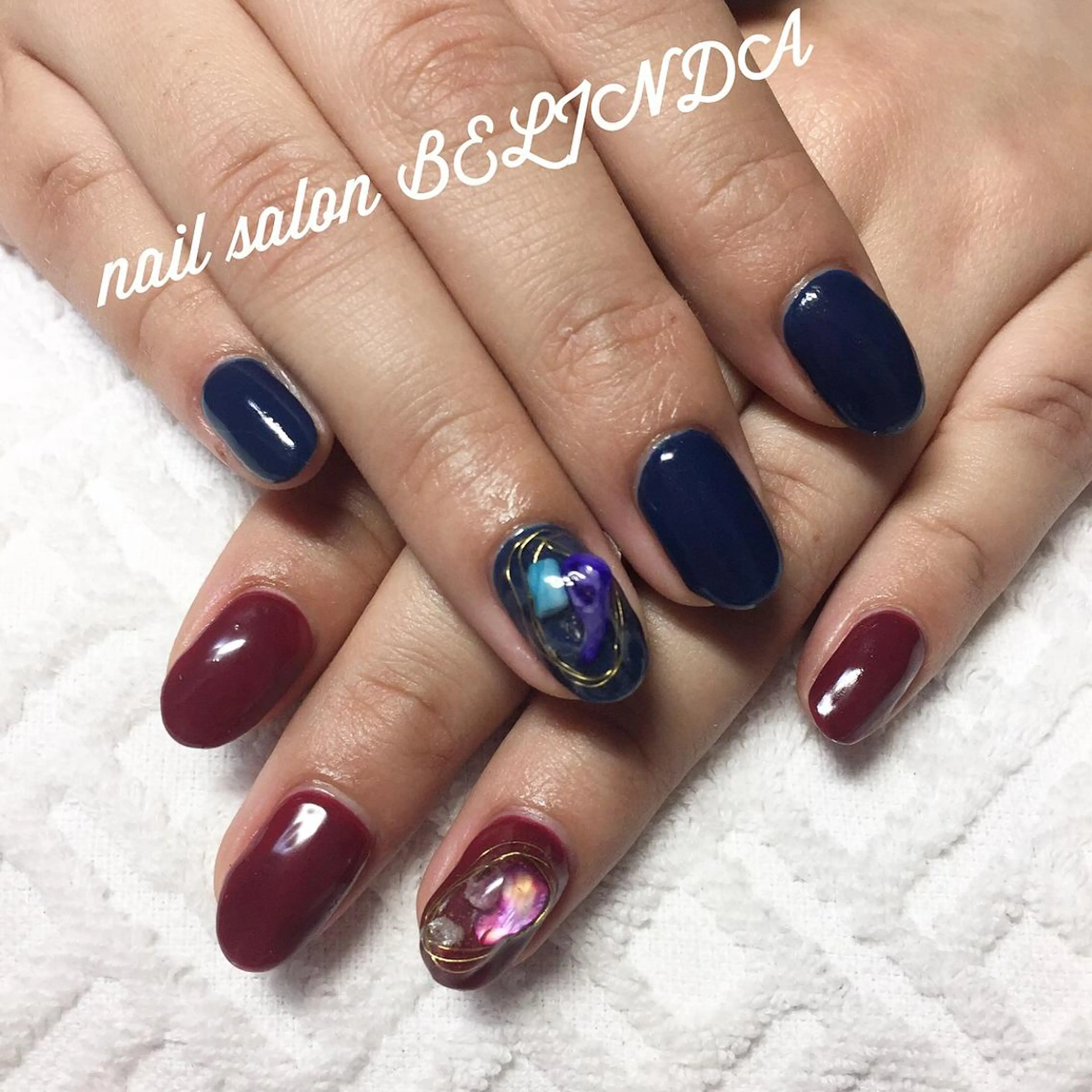 ショート ネイル ニュアンスネイル 毛利 ゆりあのエステ・リラクイメージ