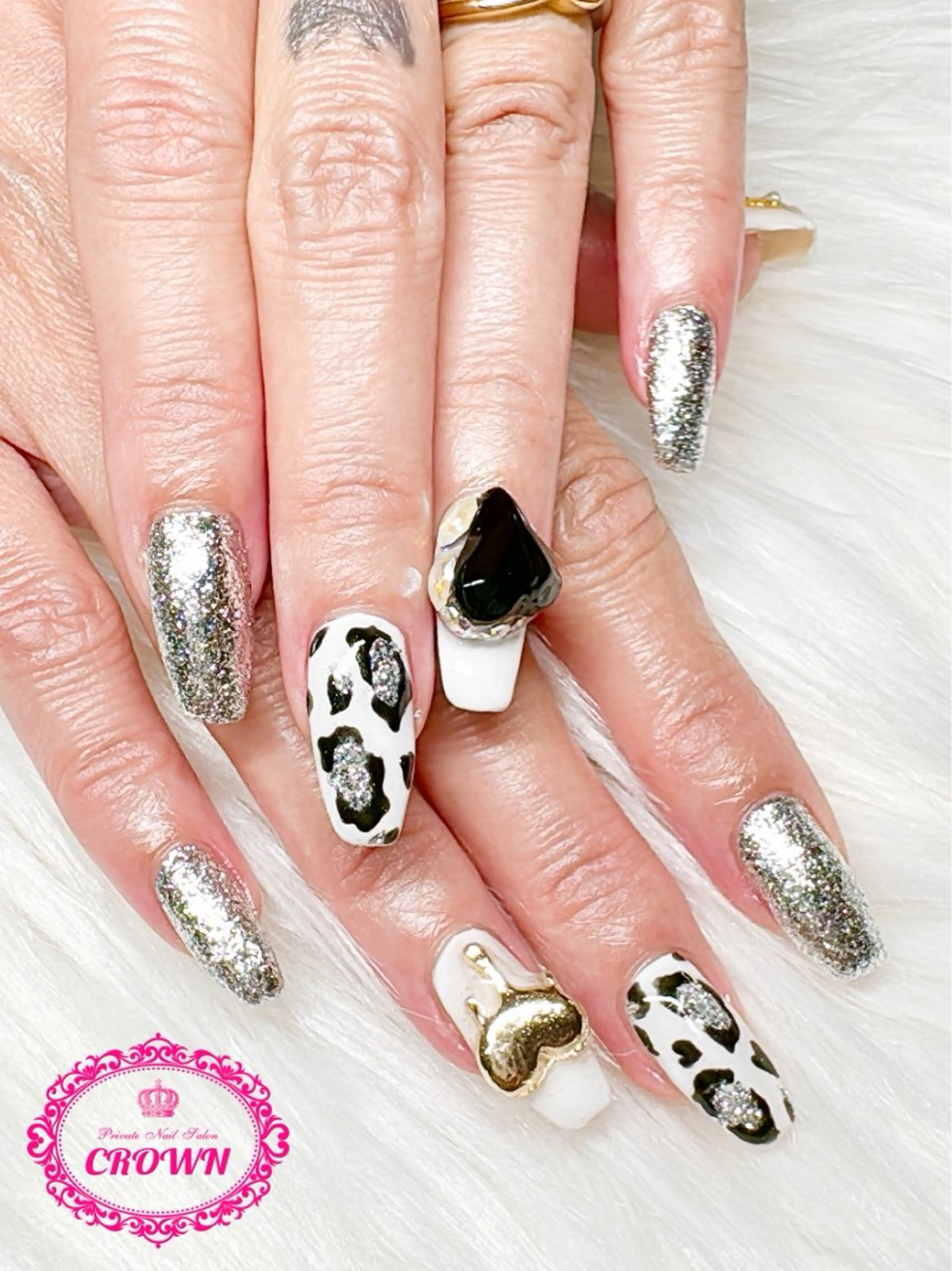ネイル CROWN プライベートサロンのネイルデザイン