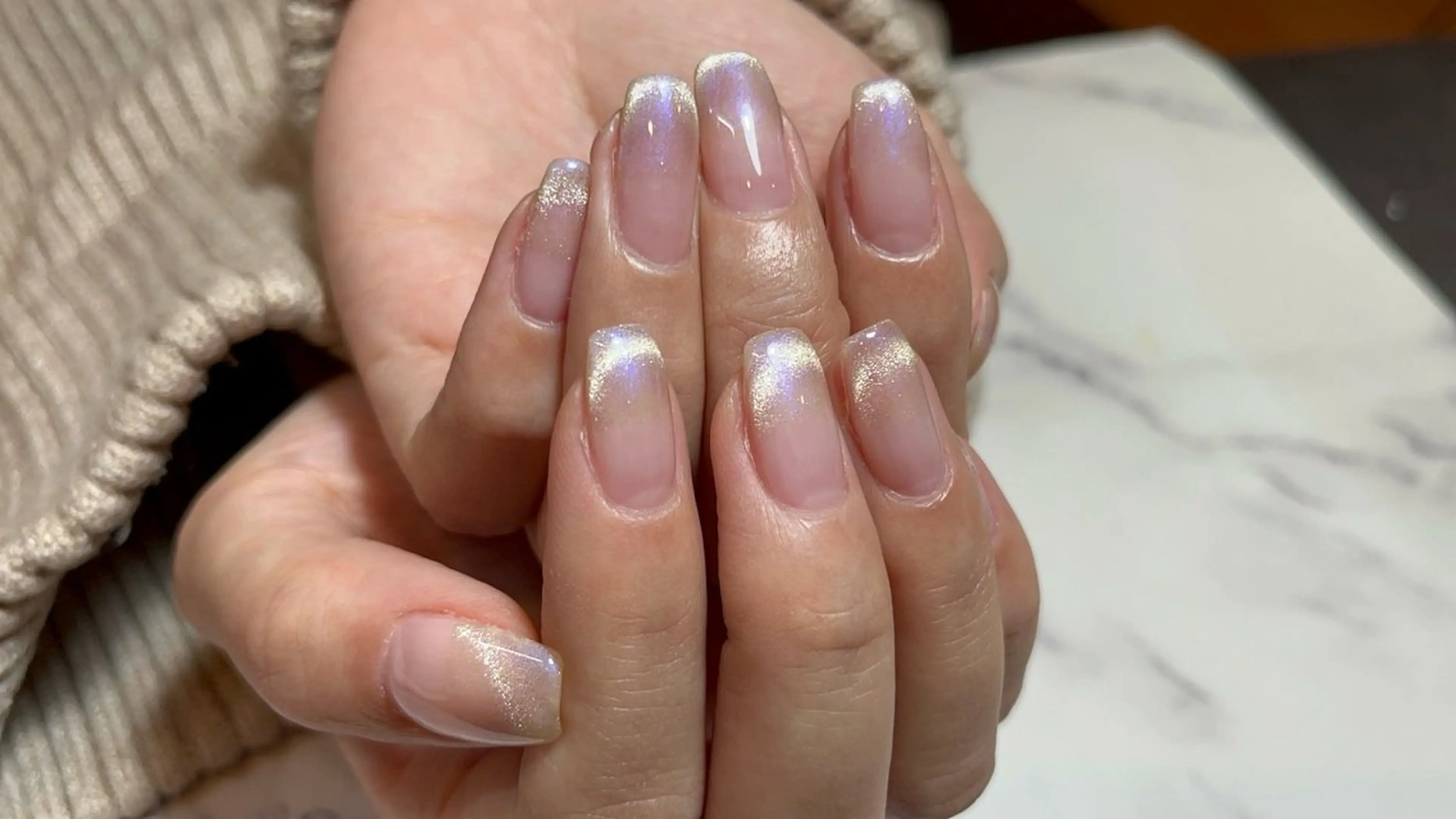 ネイル ジェルネイル グラデーション キラキラネイル マグネットネイル オフィスネイル 平野 亜季のネイルデザイン