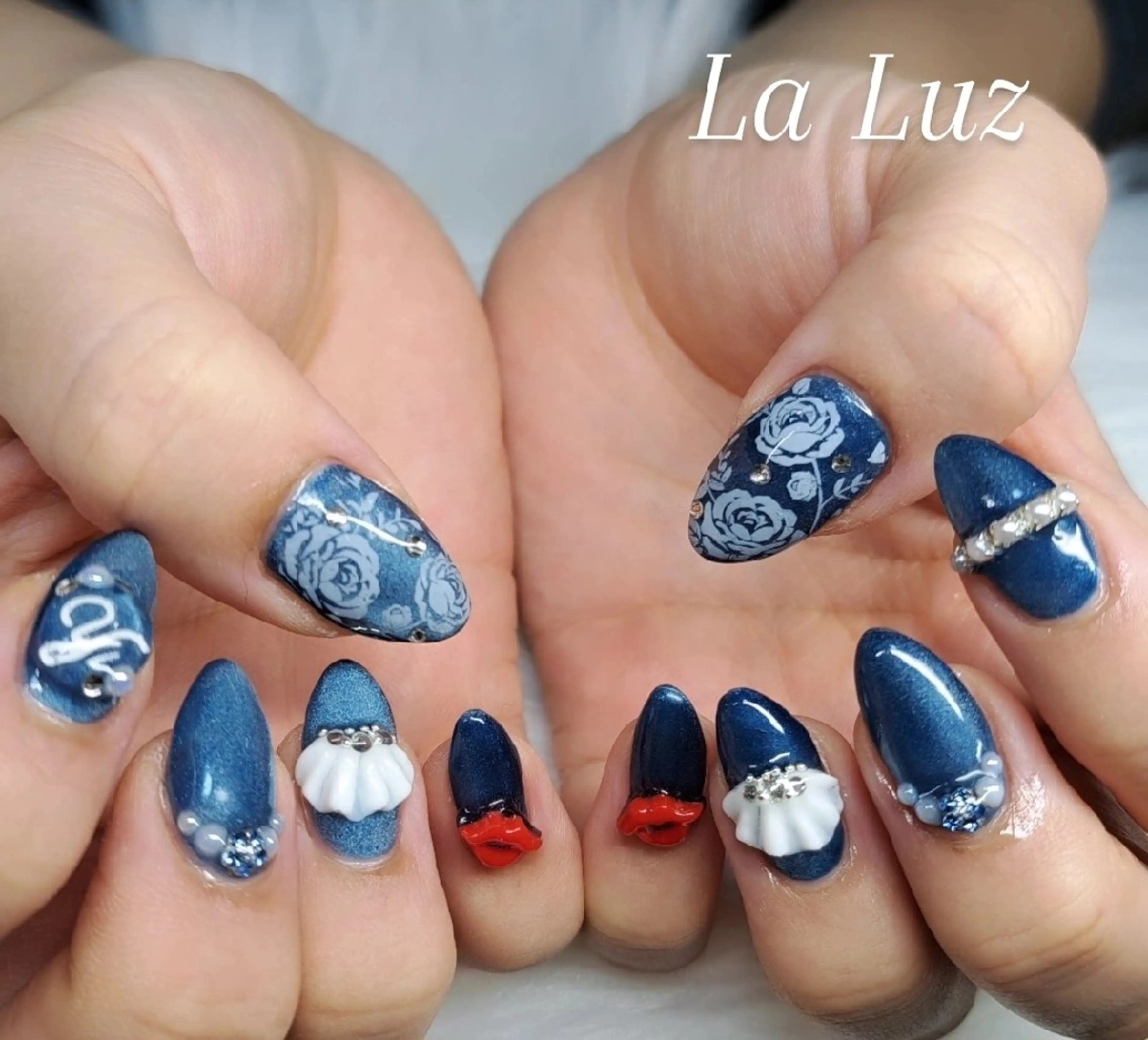 ネイル ハンドネイル 小川 真里奈のネイルデザイン