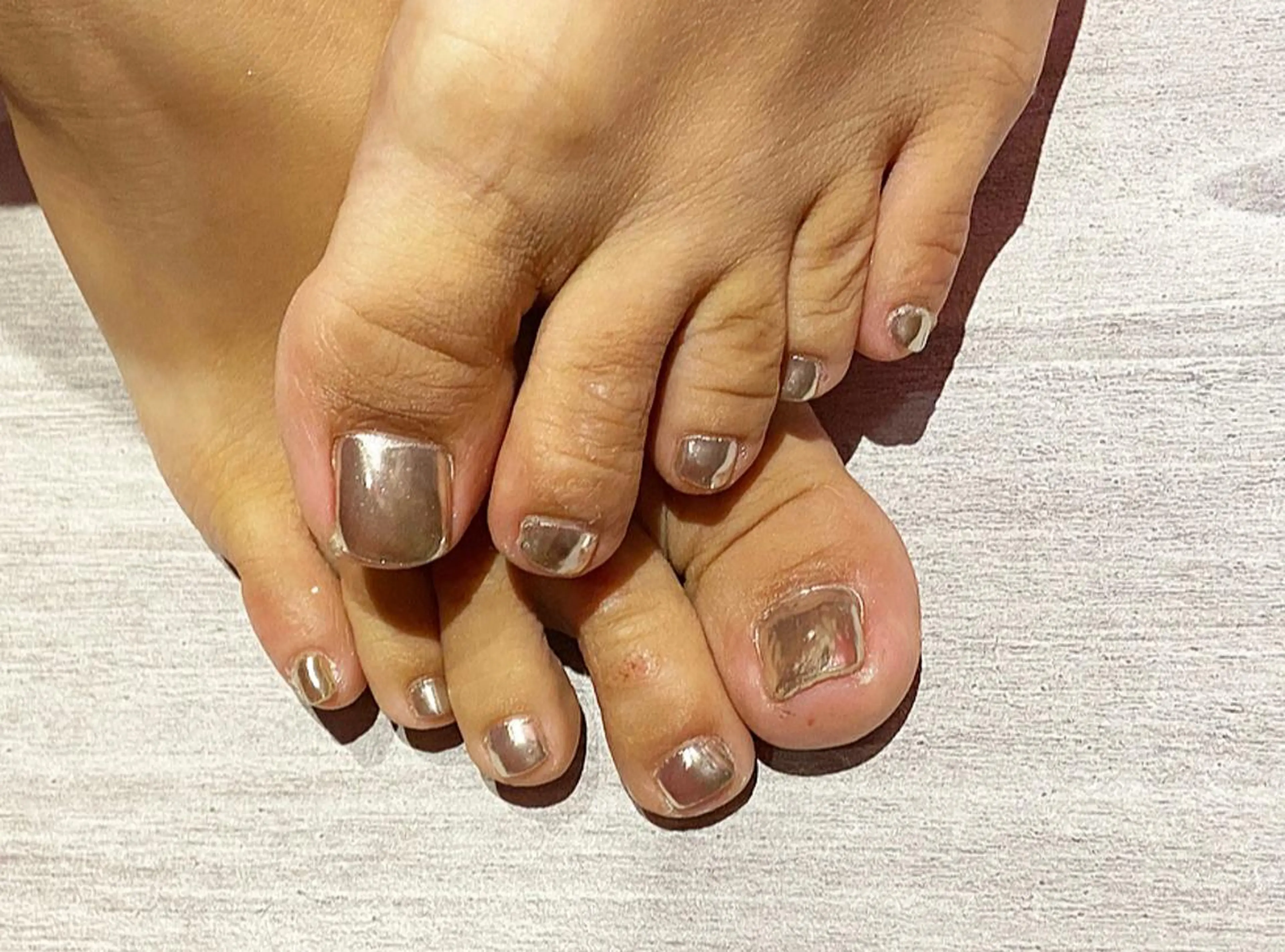 ネイル ミラーネイル シルバー RounGe Nail&Eyelash所属・葛西 佑香のネイルデザイン