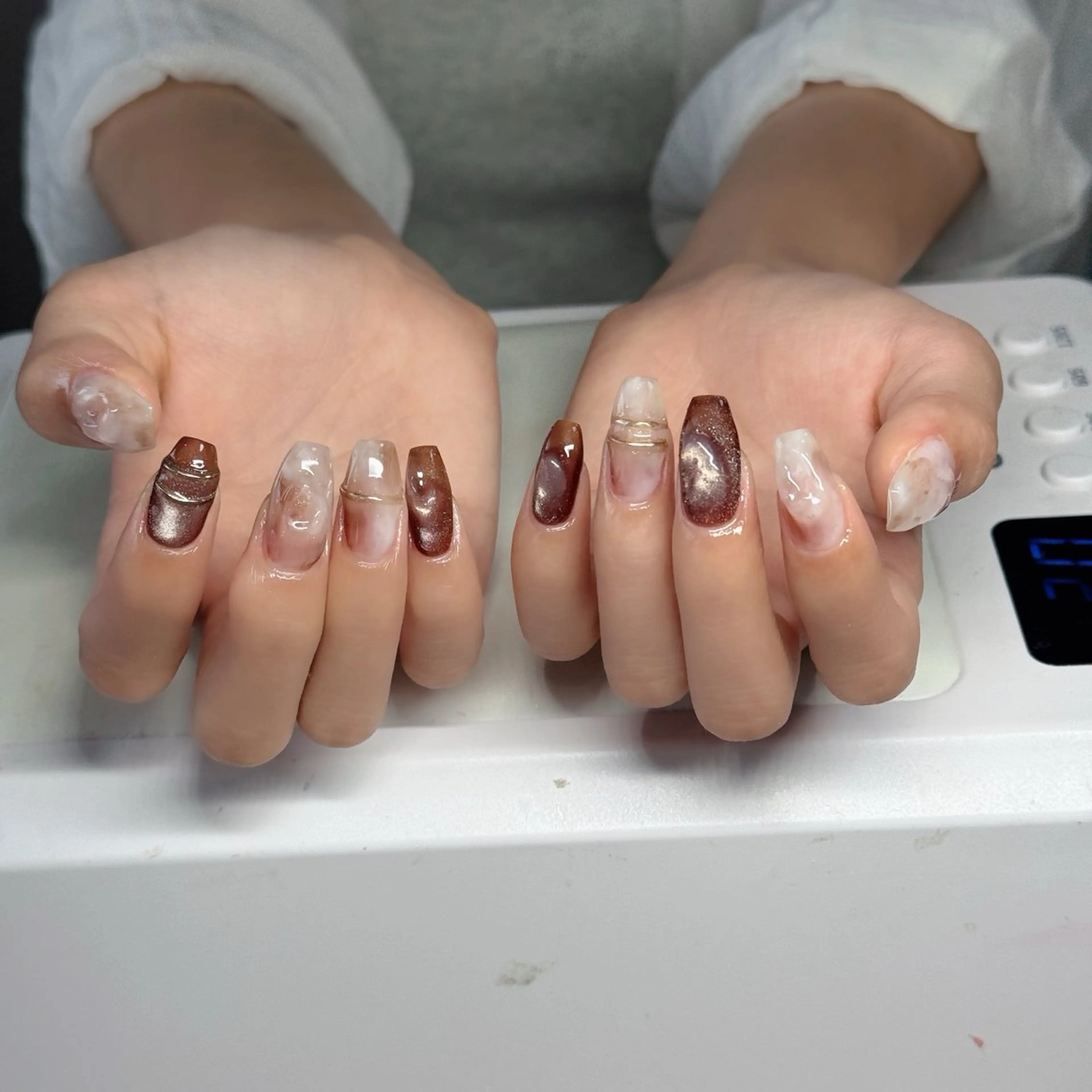 ネイル チークネイル フレンチネイル グラデーション 韓国ネイル マグネットネイル Hana nail所属・Hana Nailのネイルデザイン