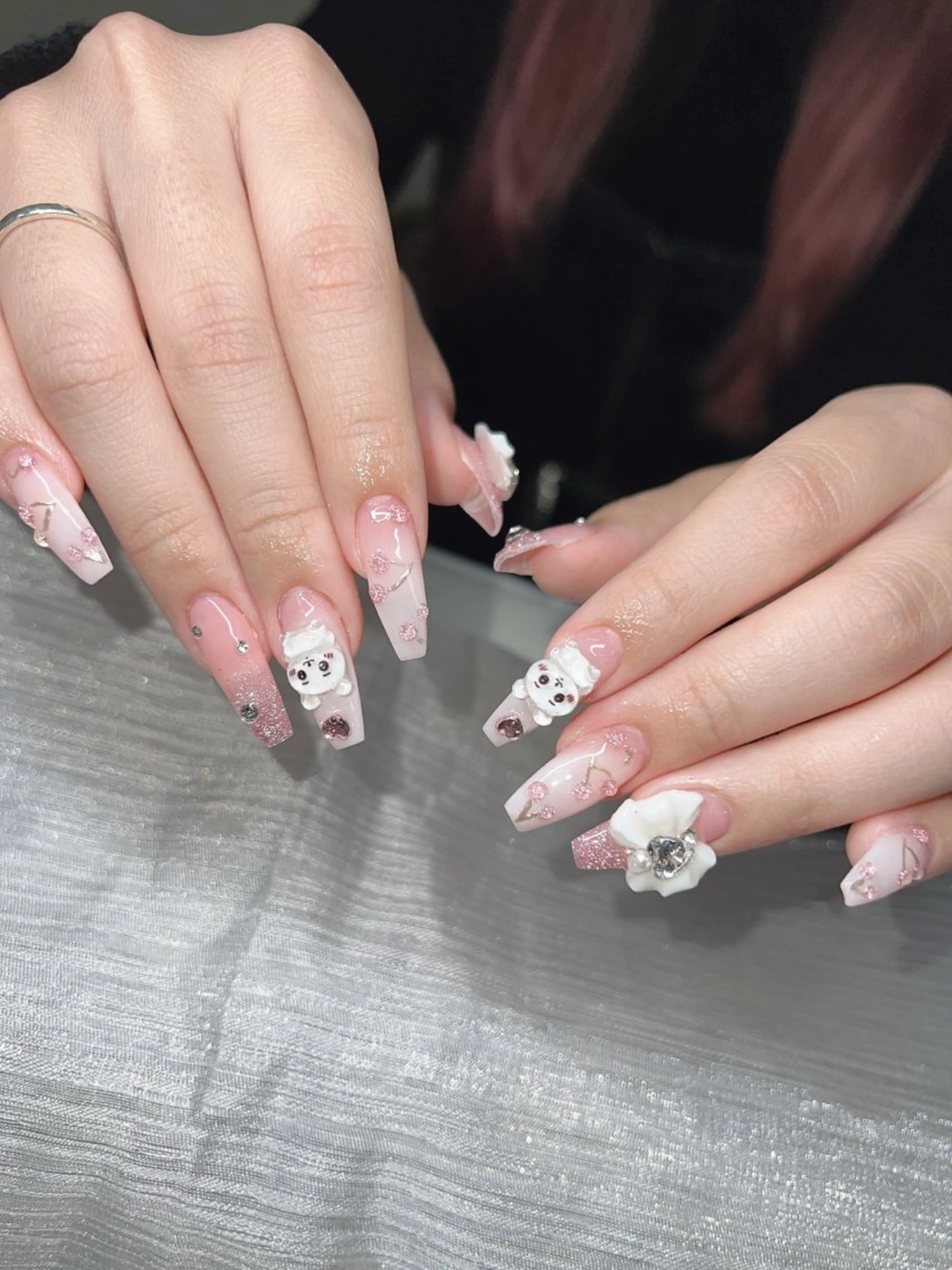 ネイル オーロラネイル チークネイル 長さ出し フットネイル フレンチネイル ハンドネイル Lee Nailsのネイルデザイン