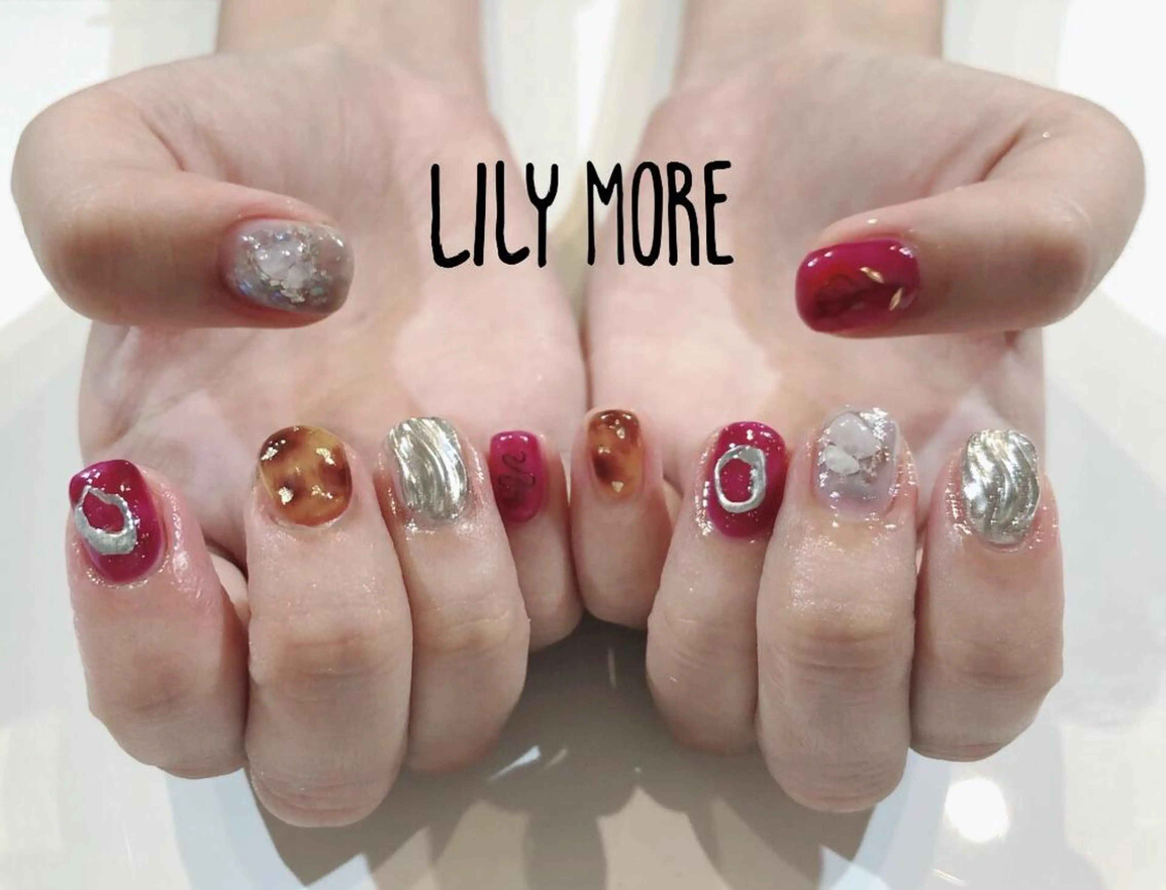 ネイル べっ甲ネイル Lily closetのネイルデザイン