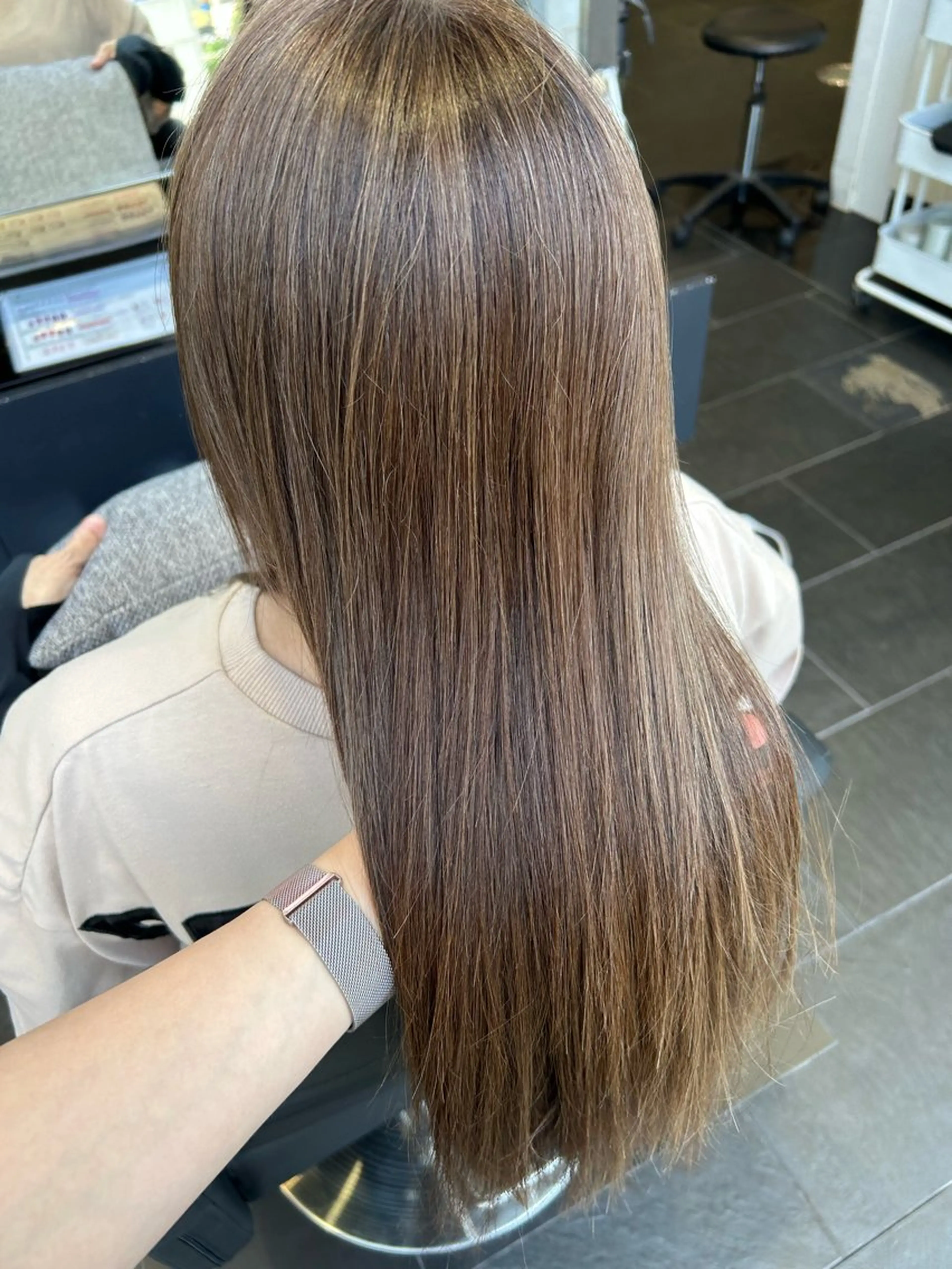 セミロング カラー ayane🎀／ レイヤーカット💫のヘアスタイル