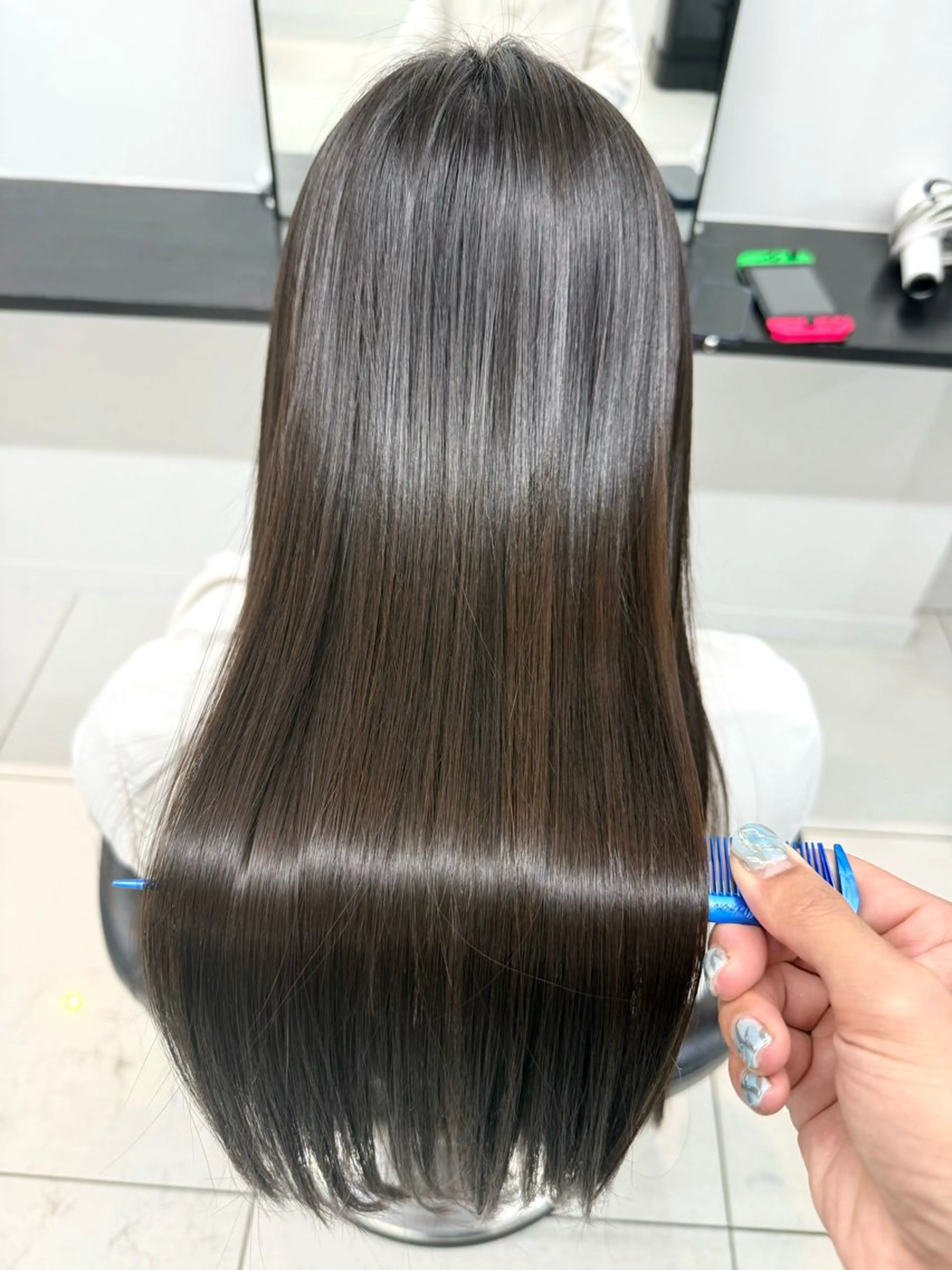 【髪質改善ストレート】梅雨☂️怖くない👍　癖✨うねり💫広がり⚡️パサつき🌟全部解決　サラサラツヤツヤストレート🌈の写真