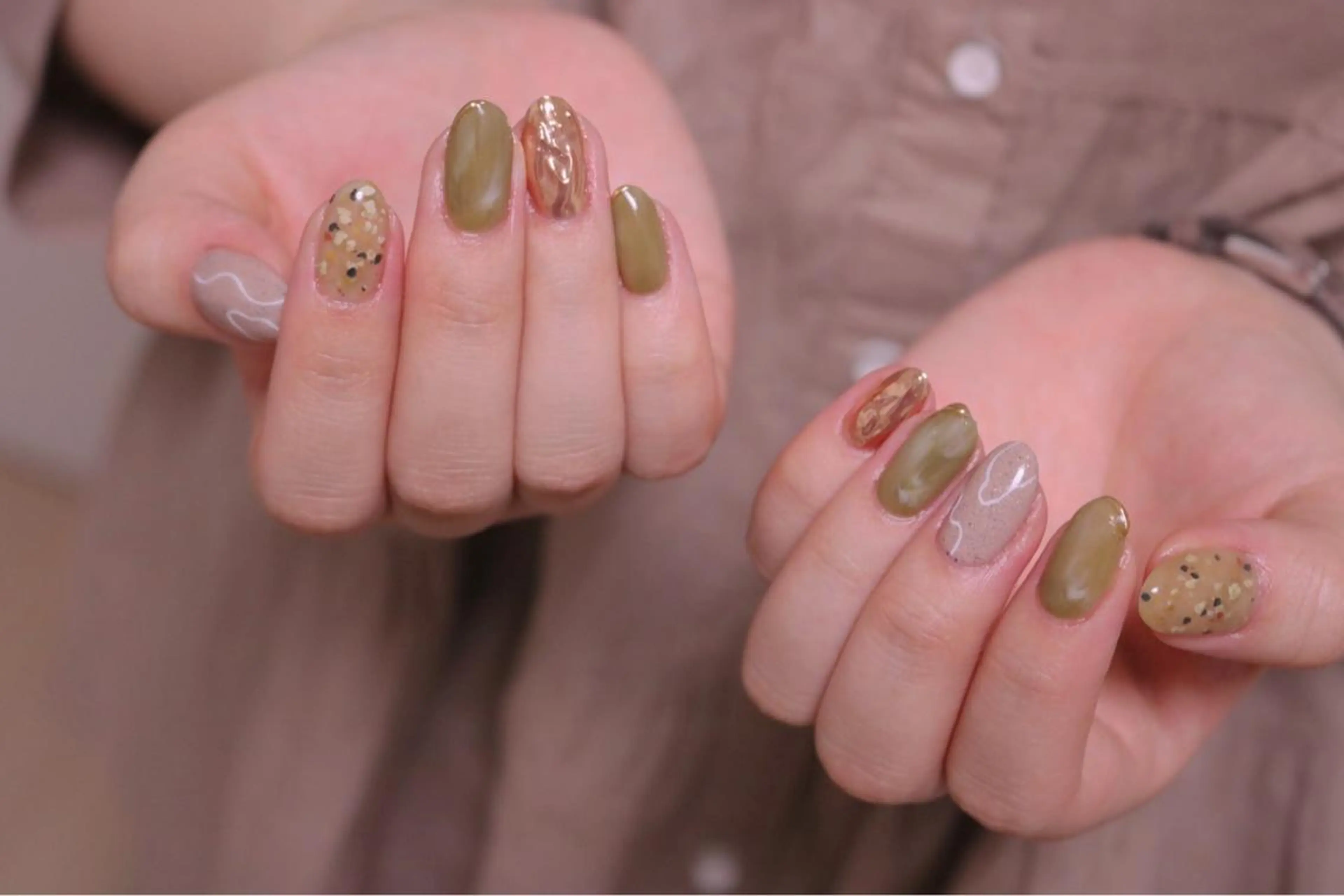 ネイル オーロラネイル カジュアル 長さ出し ジェルネイル 韓国ネイル ハンドネイル MH Nailのネイルデザイン