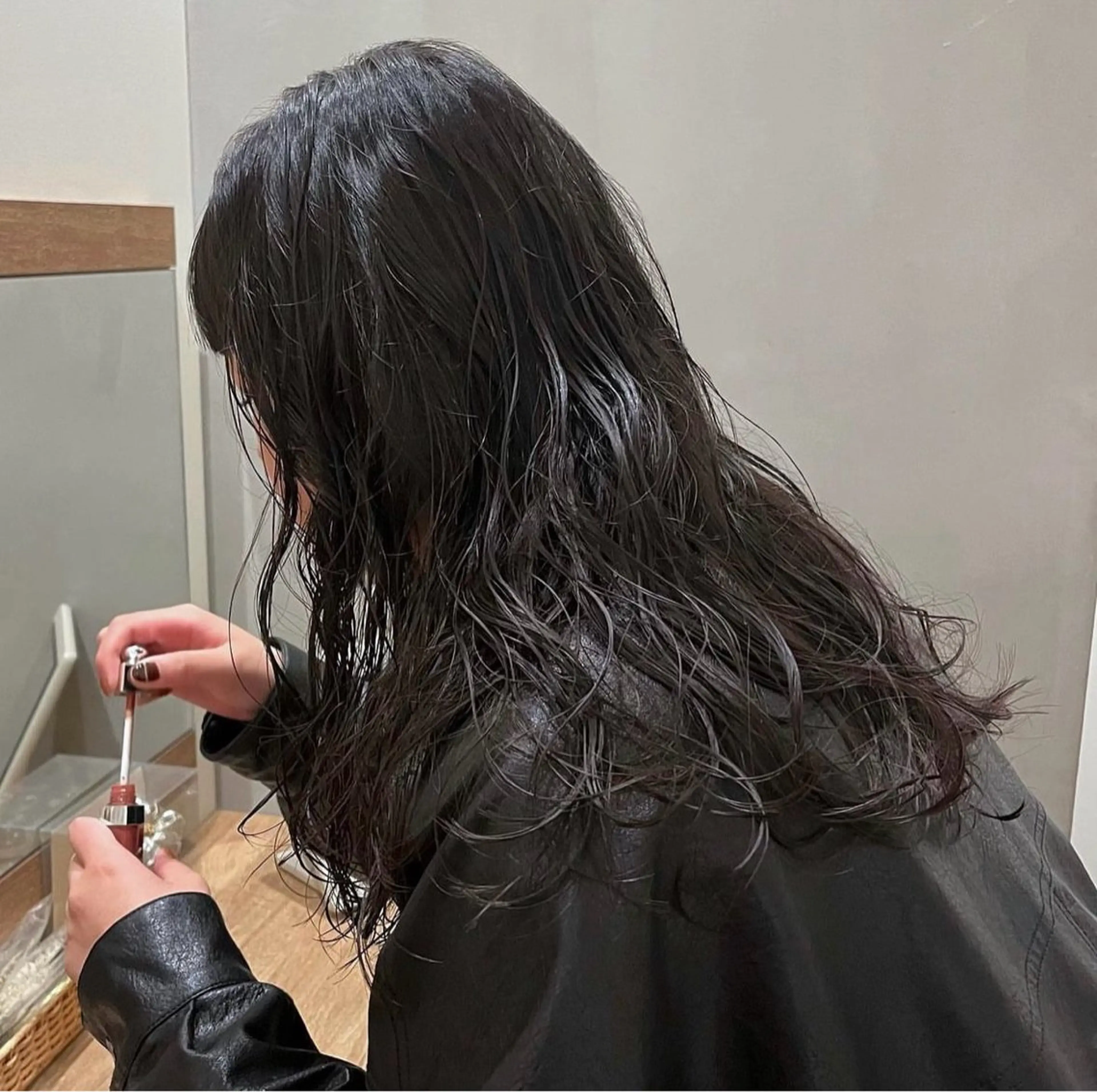 パーマ グレージュ🐰透明感 カラー🫧akihoのヘアスタイル