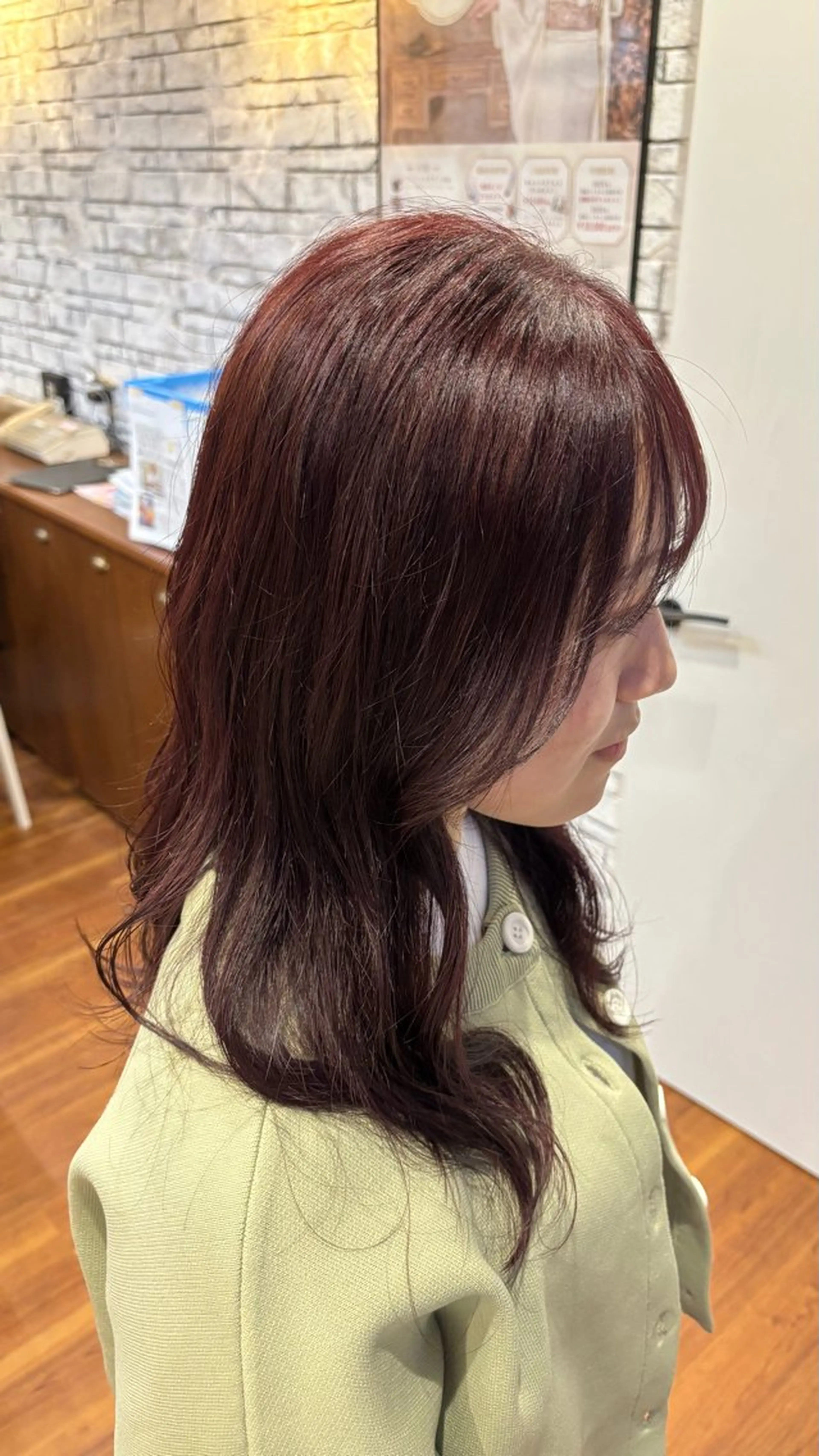 セミロング ヘアカラー 【ルプラボウ】　川村 海音のヘアスタイル