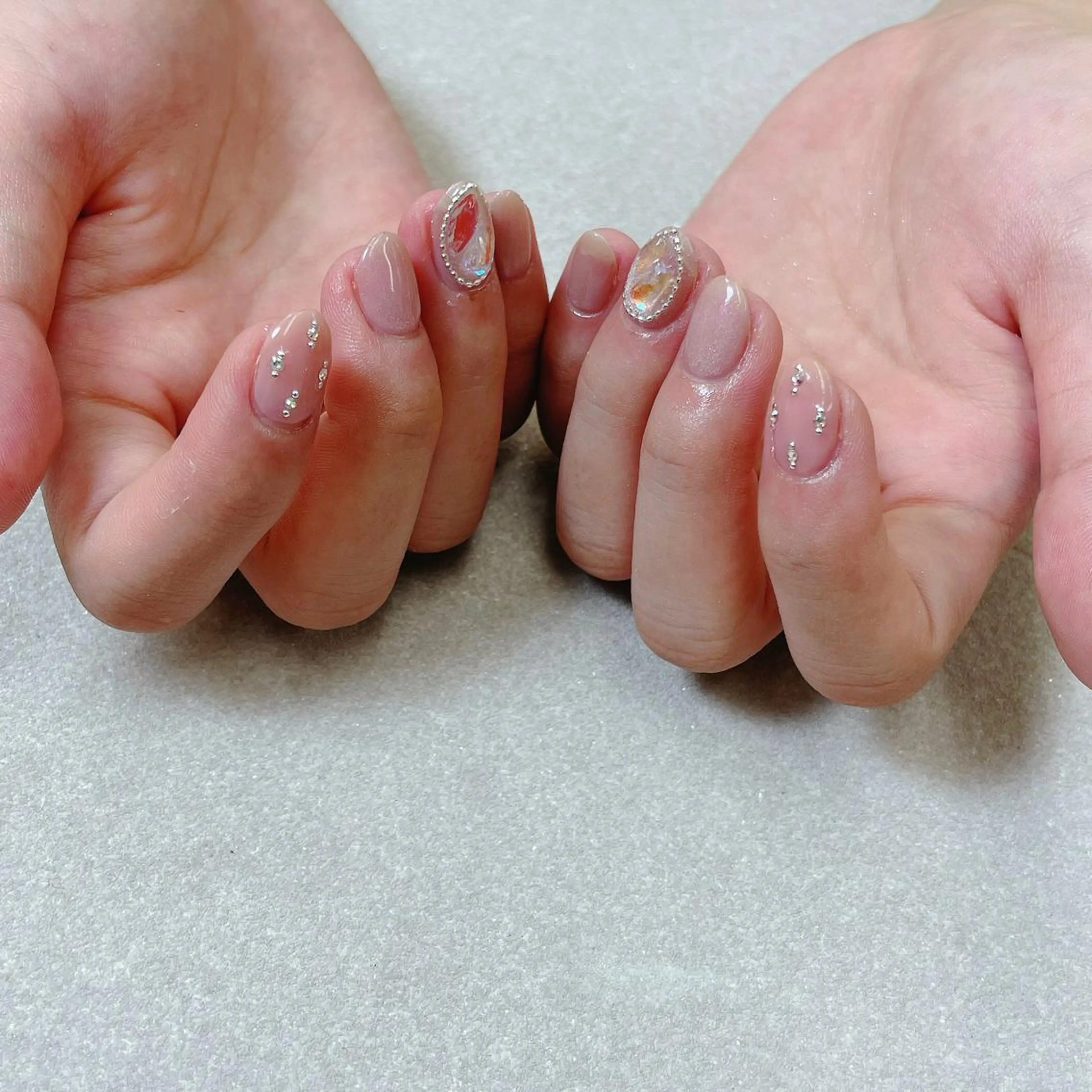 ネイル キラキラネイル ハンドネイル A85G ayakoのネイルデザイン