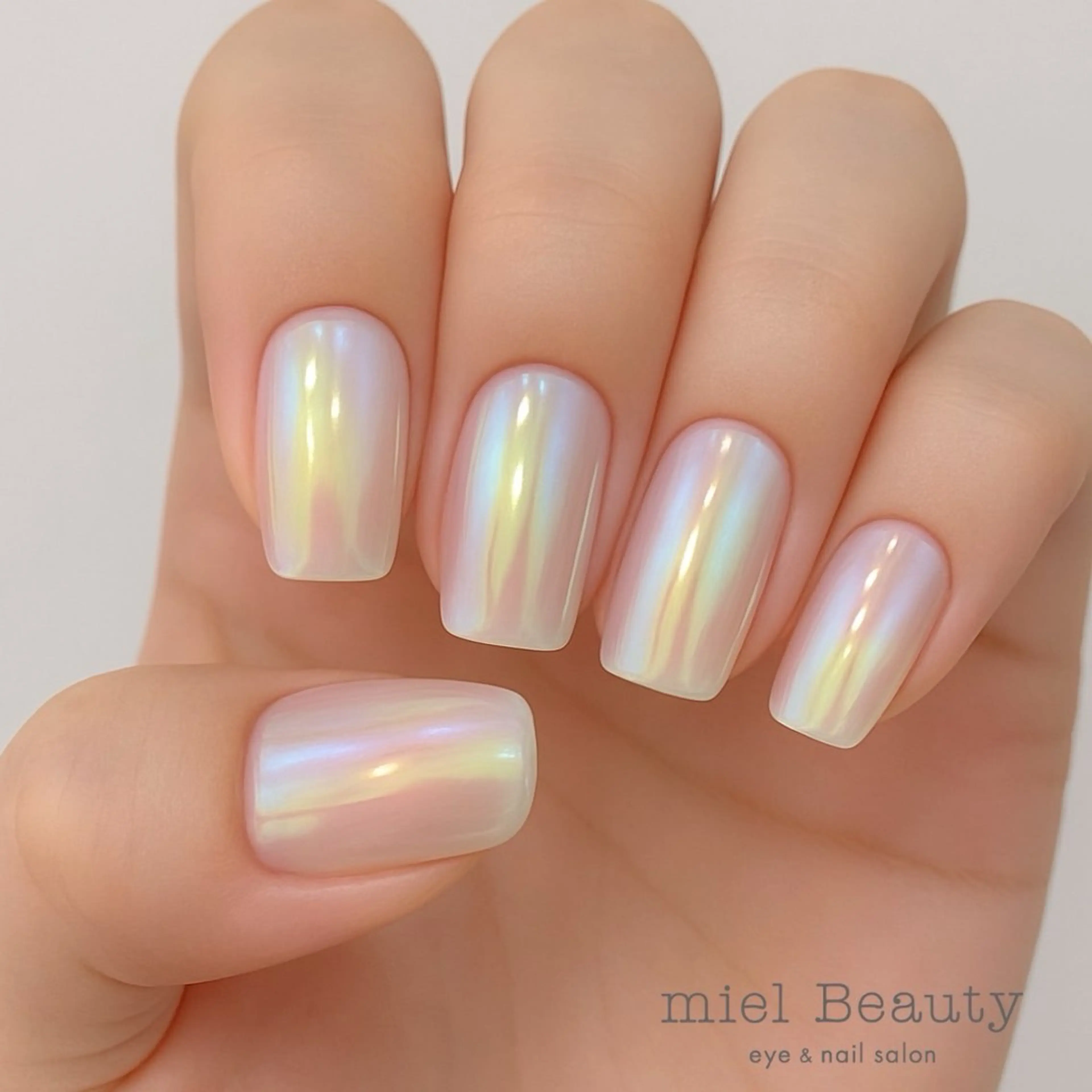 ネイル オーロラネイル 氷ネイル・うるうるネイル キラキラネイル ミラーネイル オフィスネイル 。 Omiのネイルデザイン