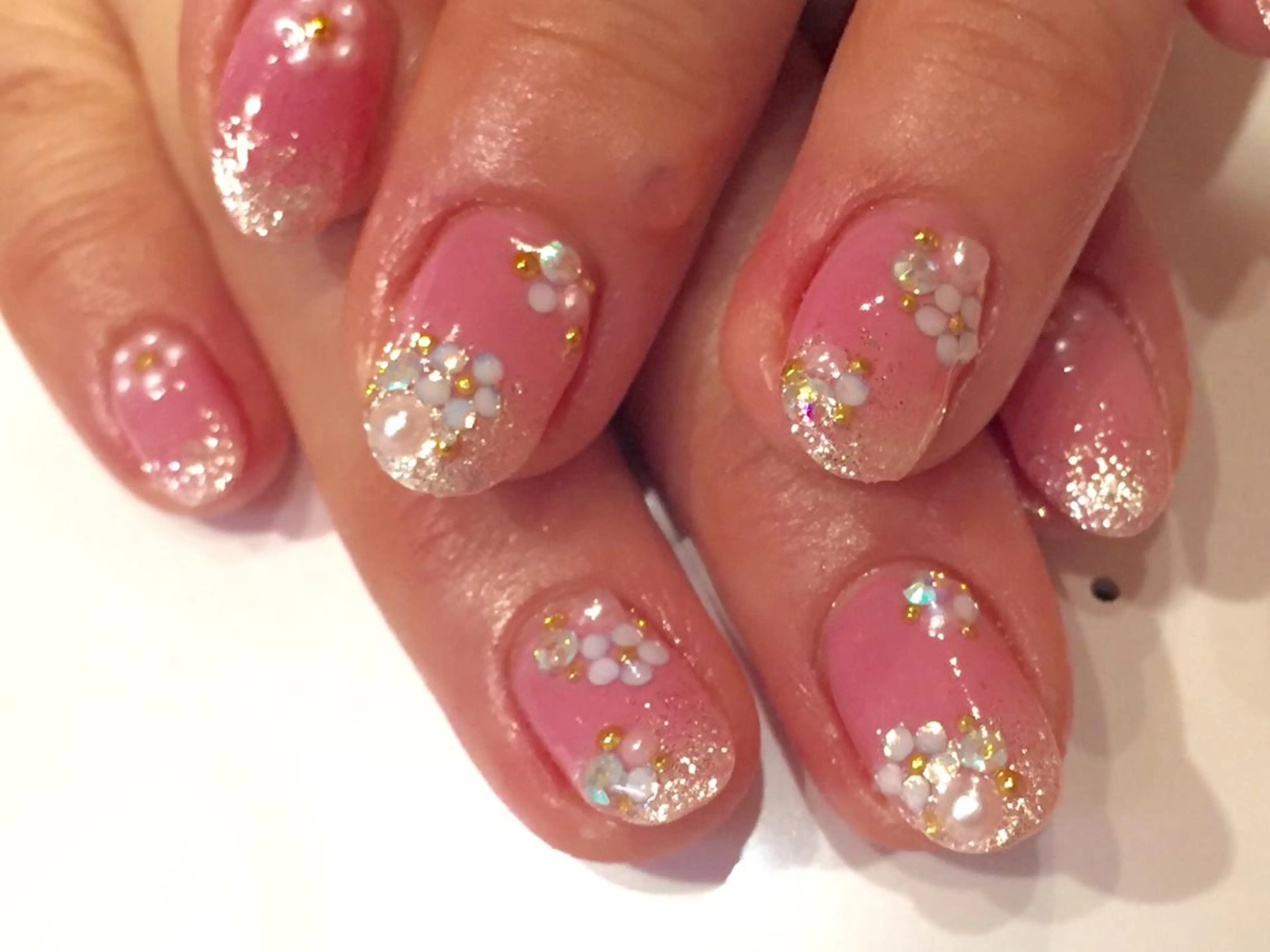 ネイル Nest 三田のマツエク・マツパデザイン