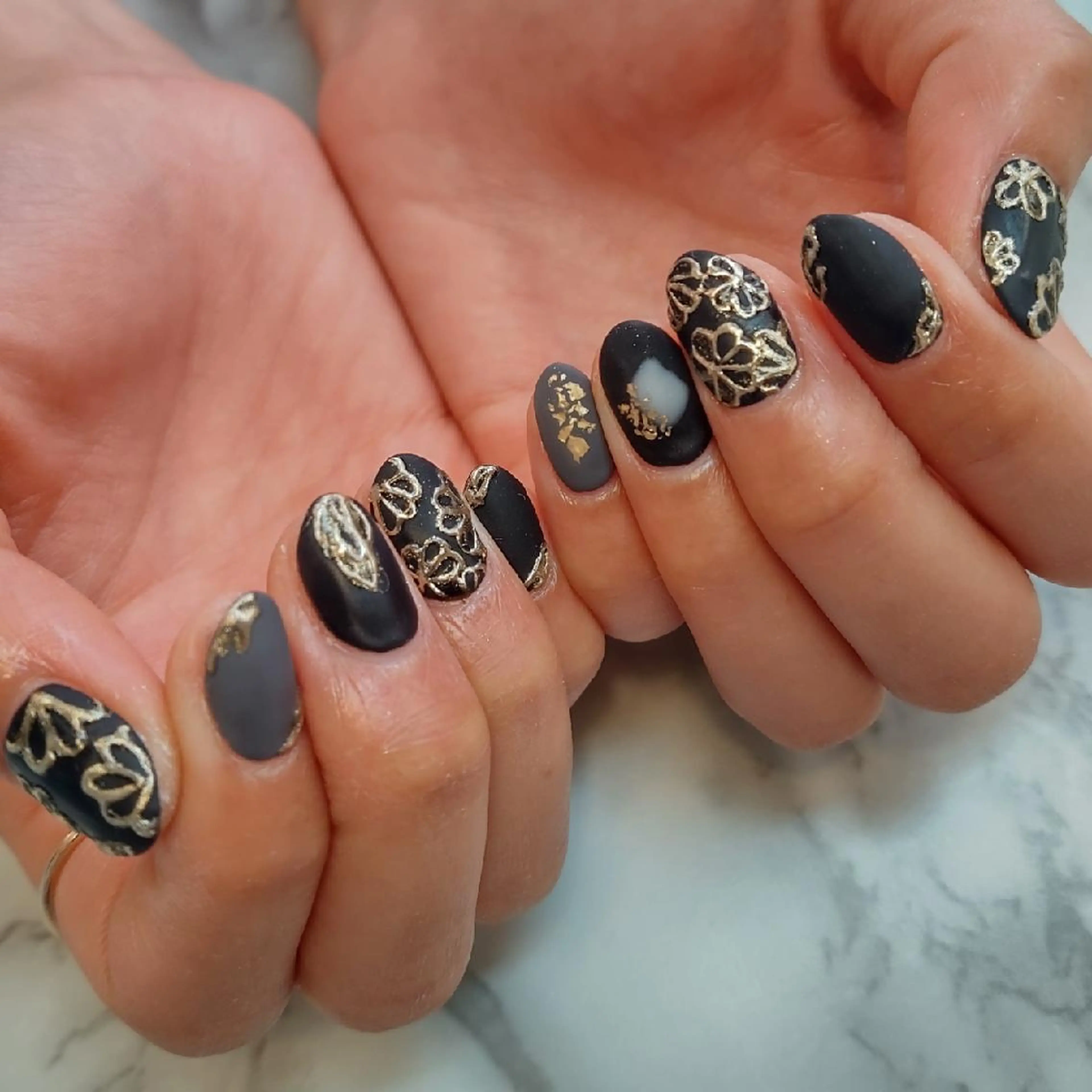 ネイル ジェヌインネイル 河内のネイルデザイン