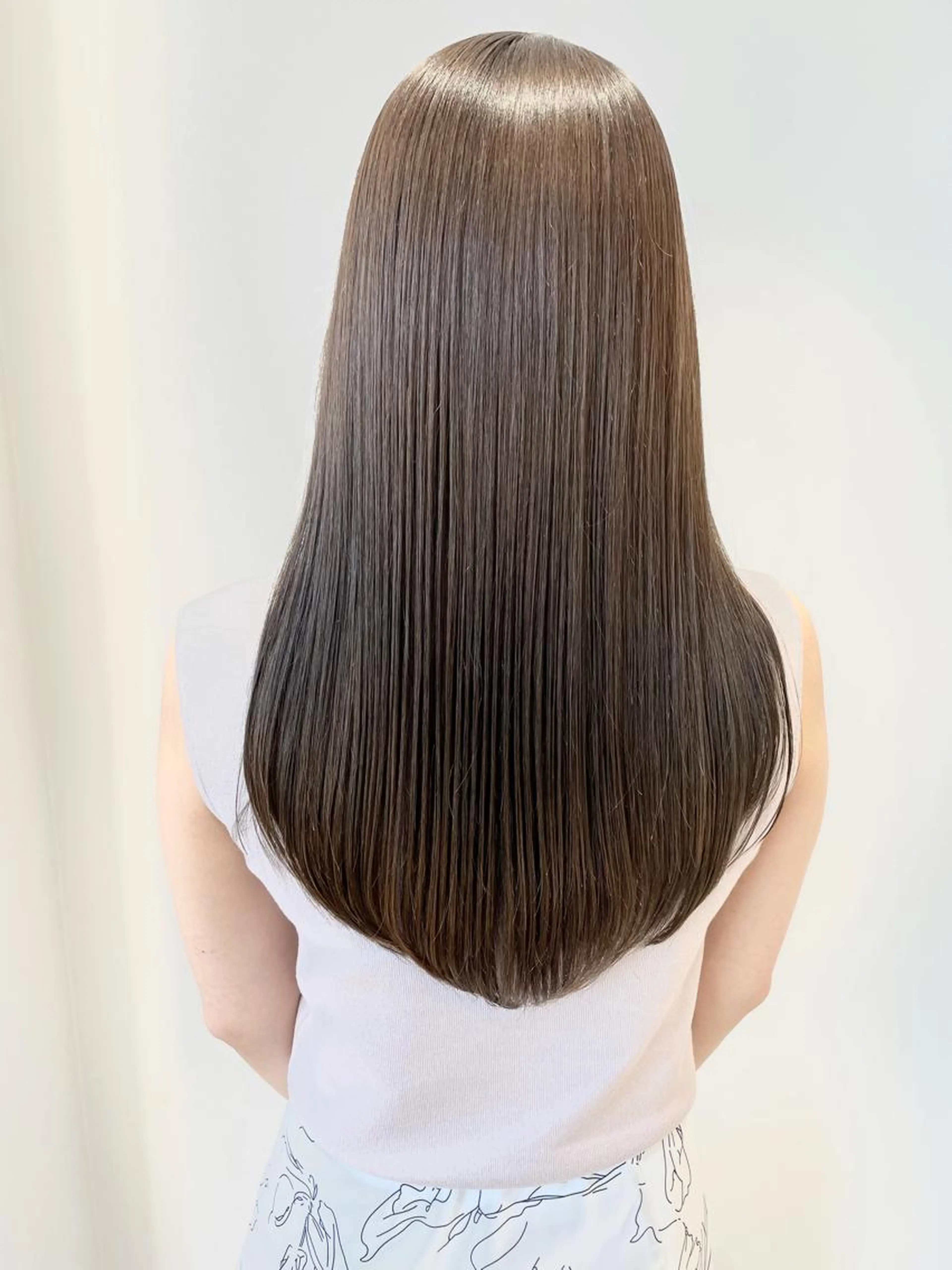 【⭐️話題⭐️】カット+イルミナカラー+3ステップトリートメント+10分スパの写真