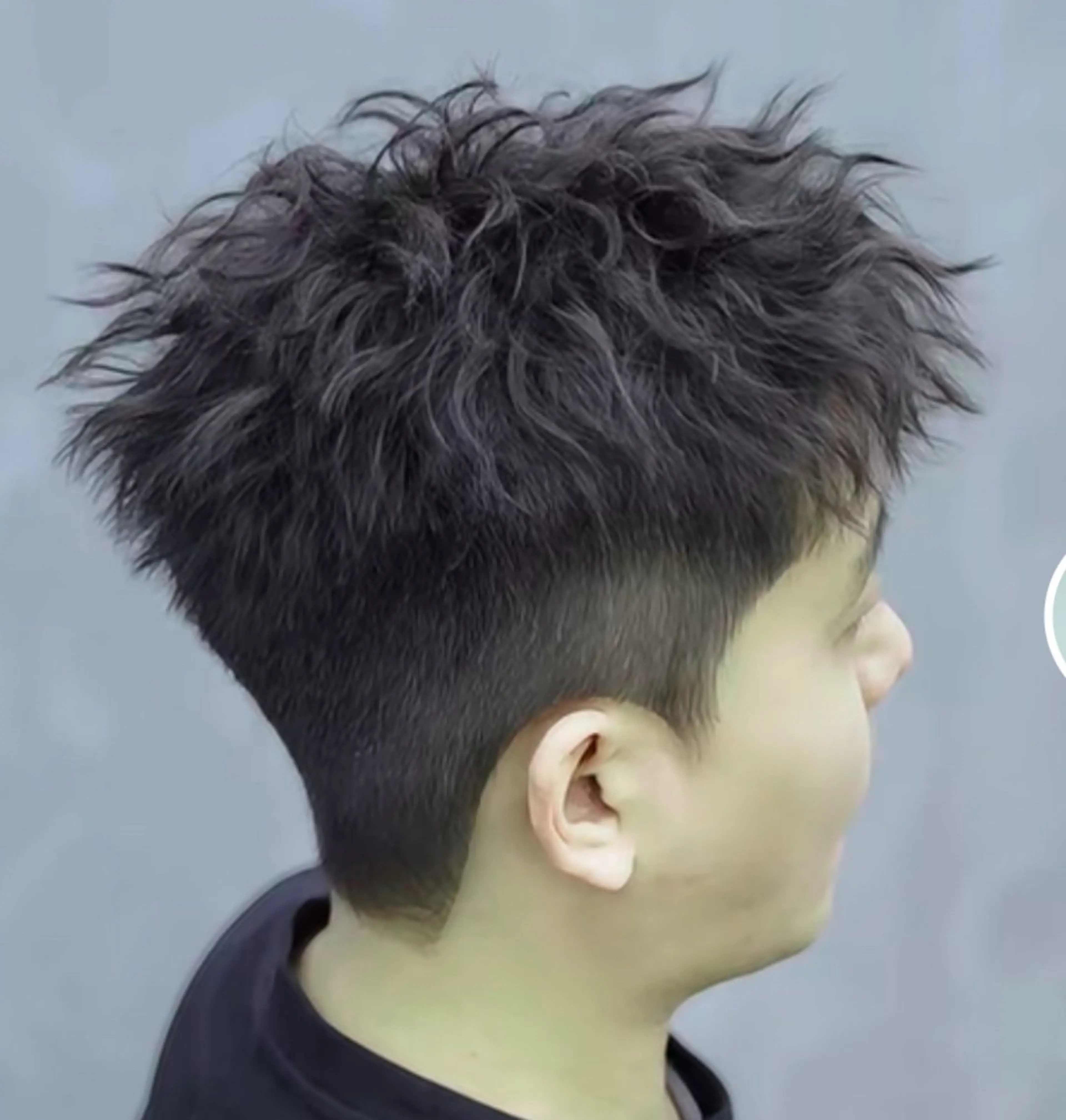 メンズ メンズパーマ ヘアカラー専門店華Hanaプロカラー所属・華Hanaプロカラー ヘアカラー専門店のヘアスタイル