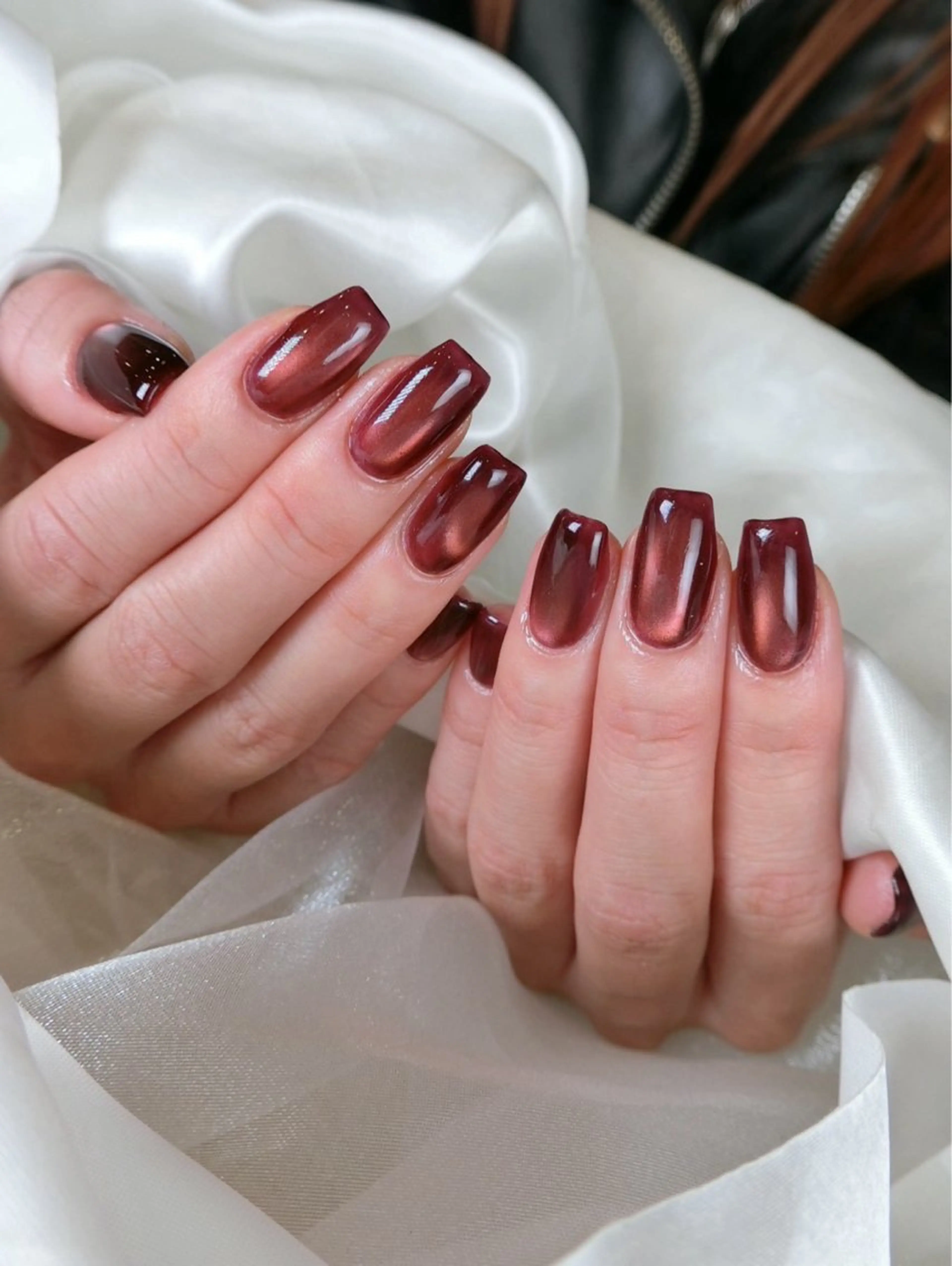 ネイル 氷ネイル・うるうるネイル マグネットネイル ネイルサロンバニラ所属・清水 絢音のネイルデザイン