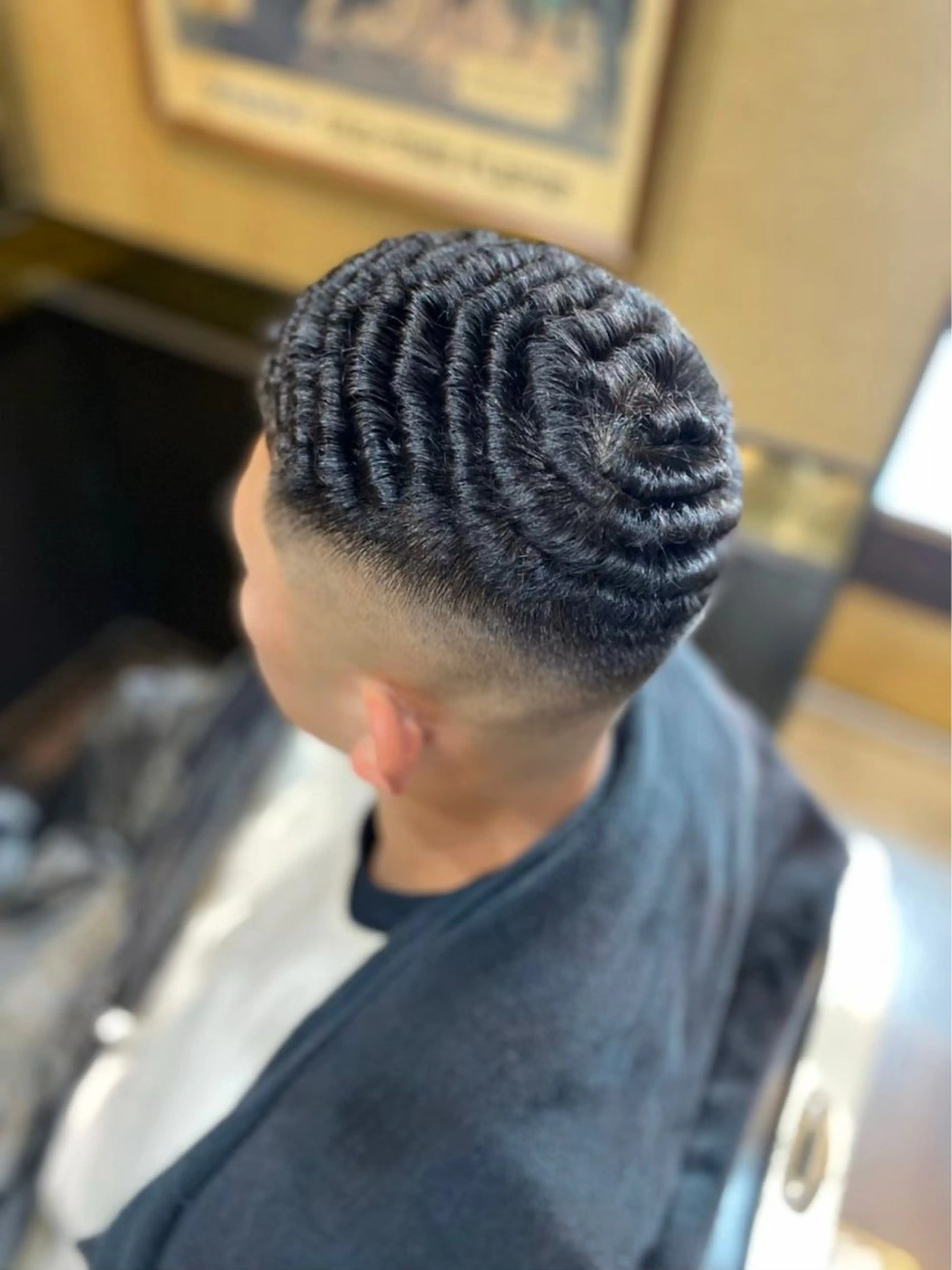 ショート パーマ メンズ フェードカット 濡れパン BLAZEMAN所属・石毛 李奈のヘアスタイル