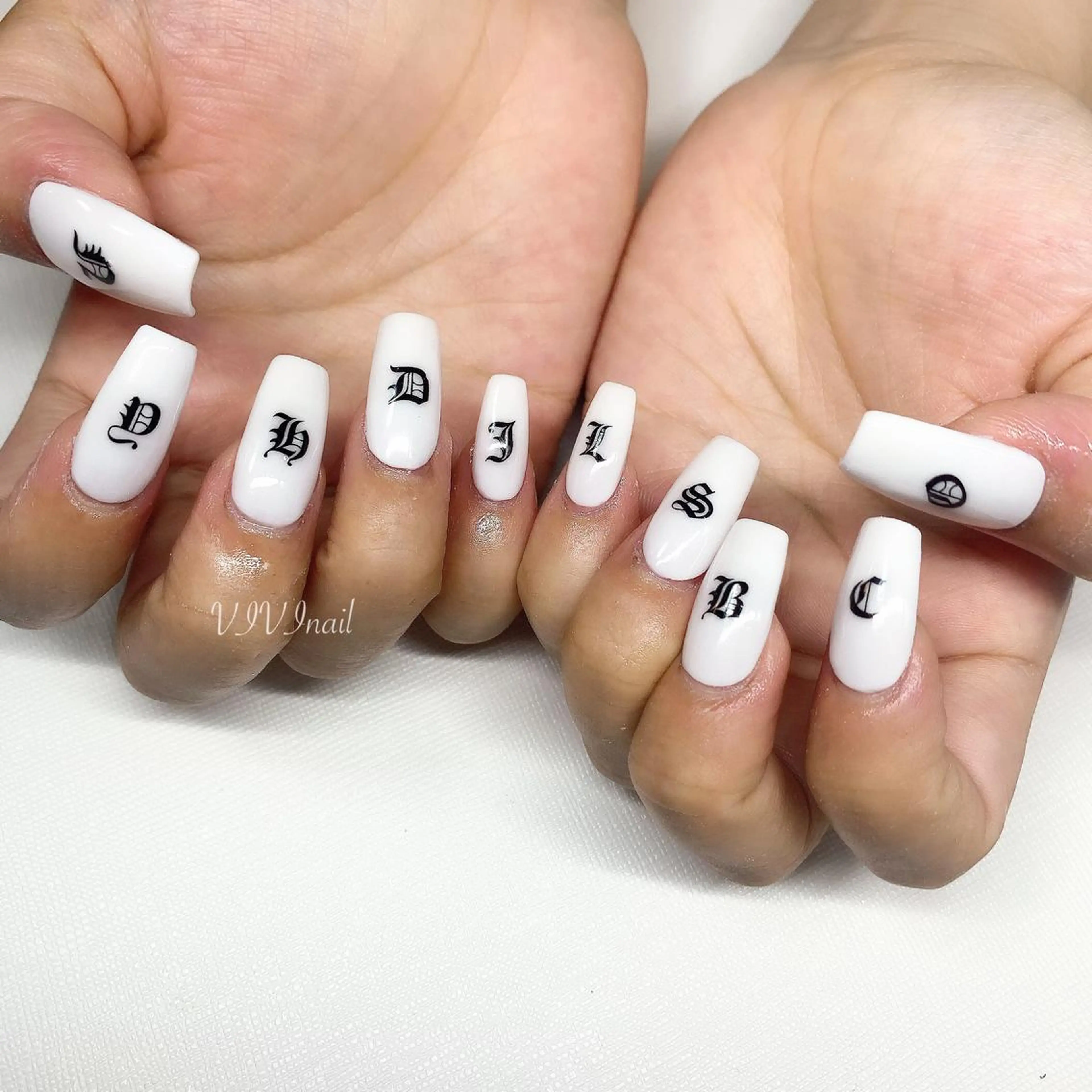 ネイル シンプルネイル vivi nailのネイルデザイン