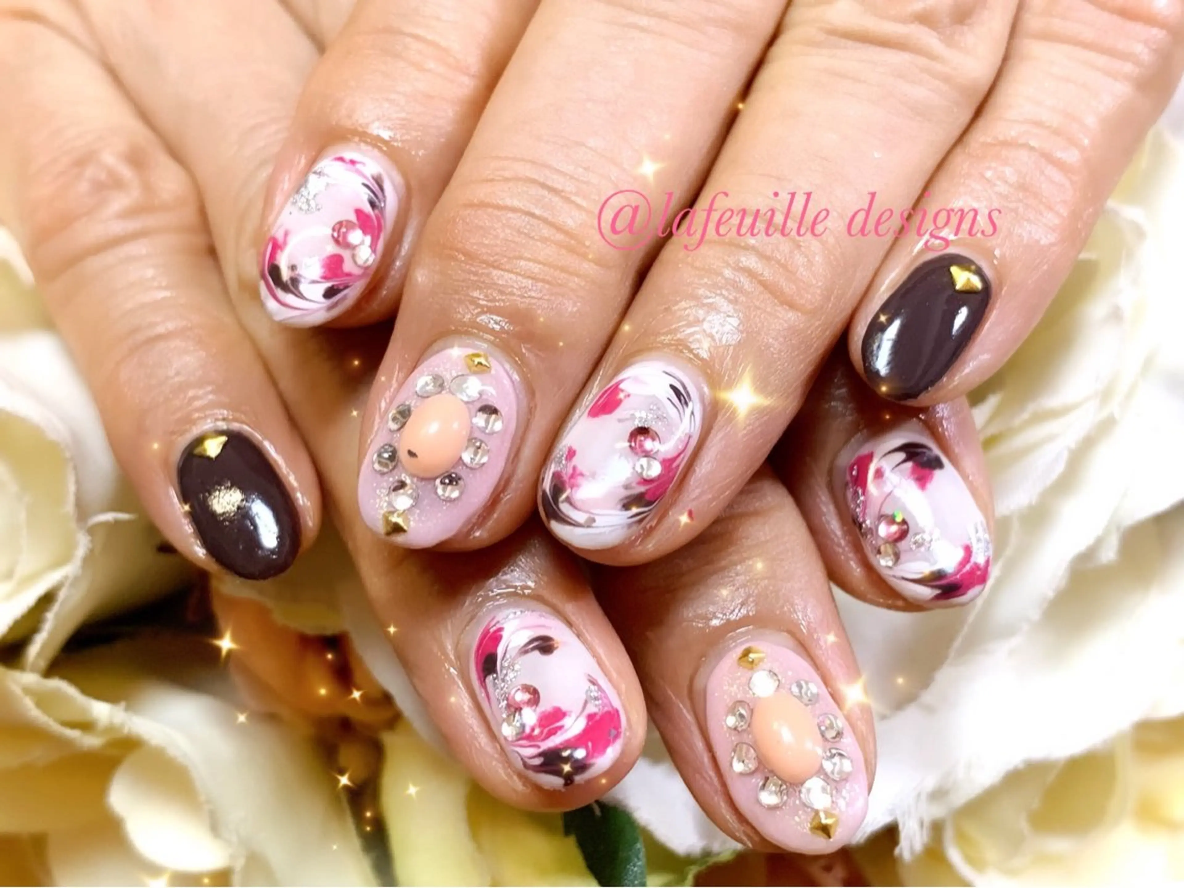 ネイル サロンドラフィーユ LAFEUILLEのネイルデザイン