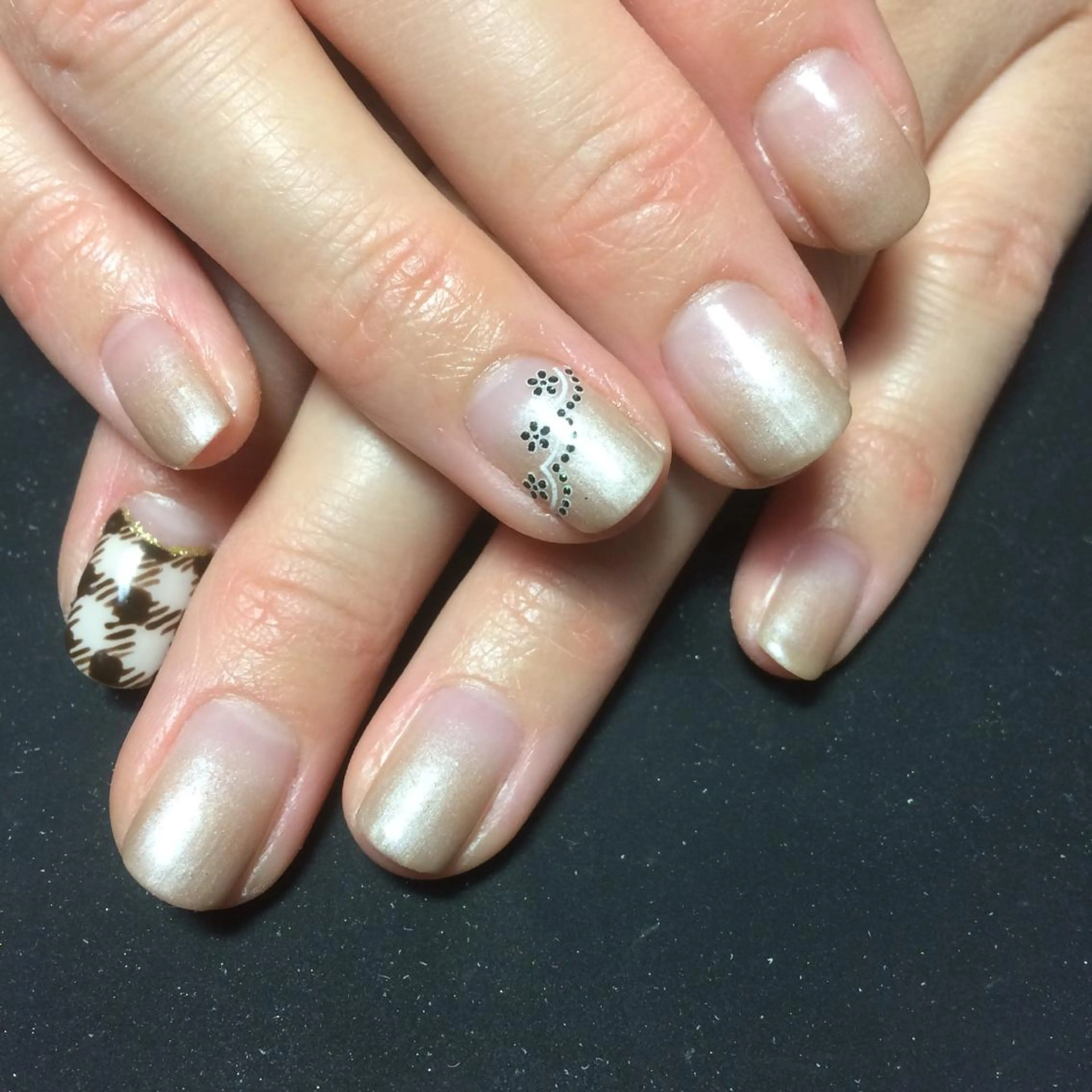 ネイル シンプルネイル preciosa.nail所属・久場 晴美のネイルデザイン