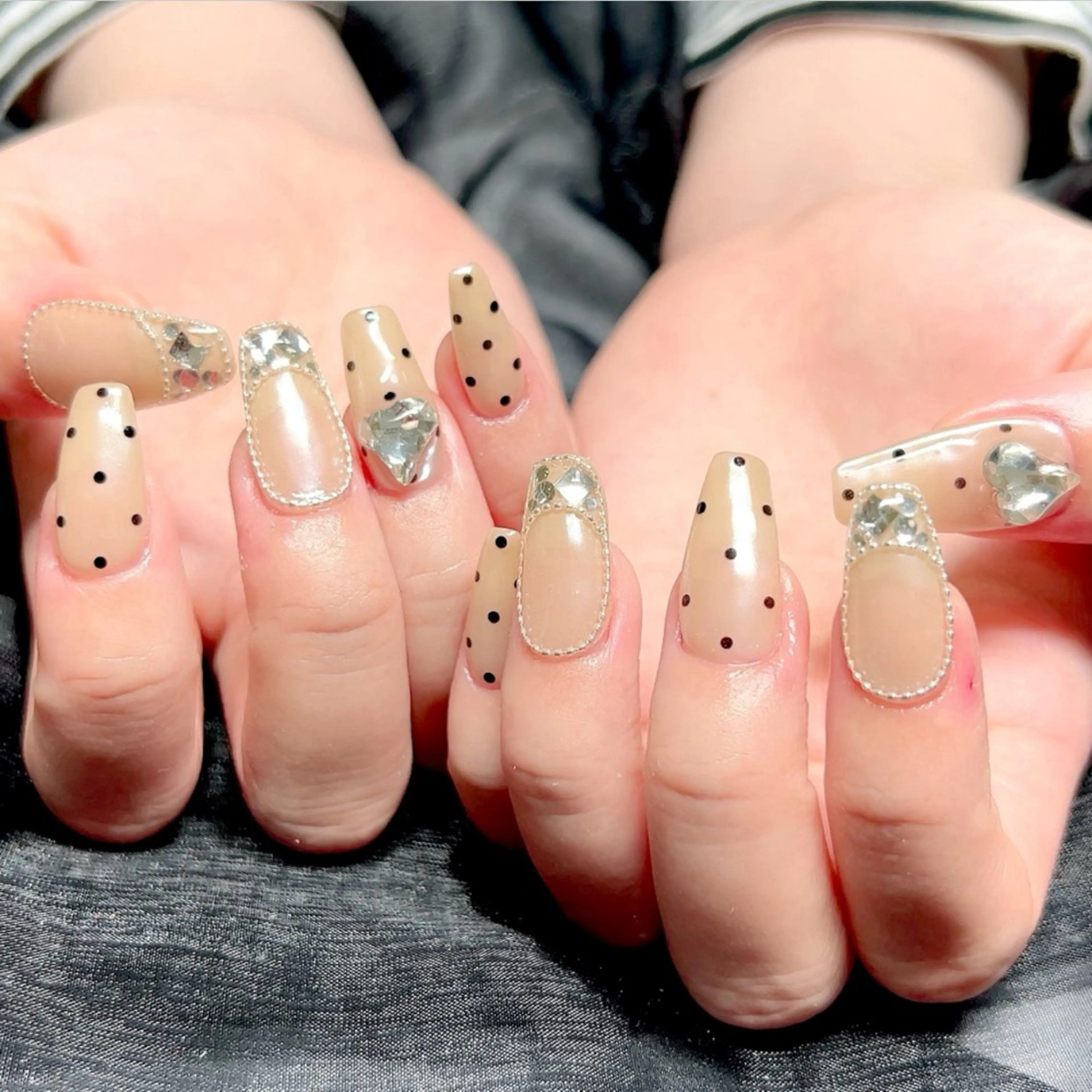 ネイル HIN NAILのネイルデザイン