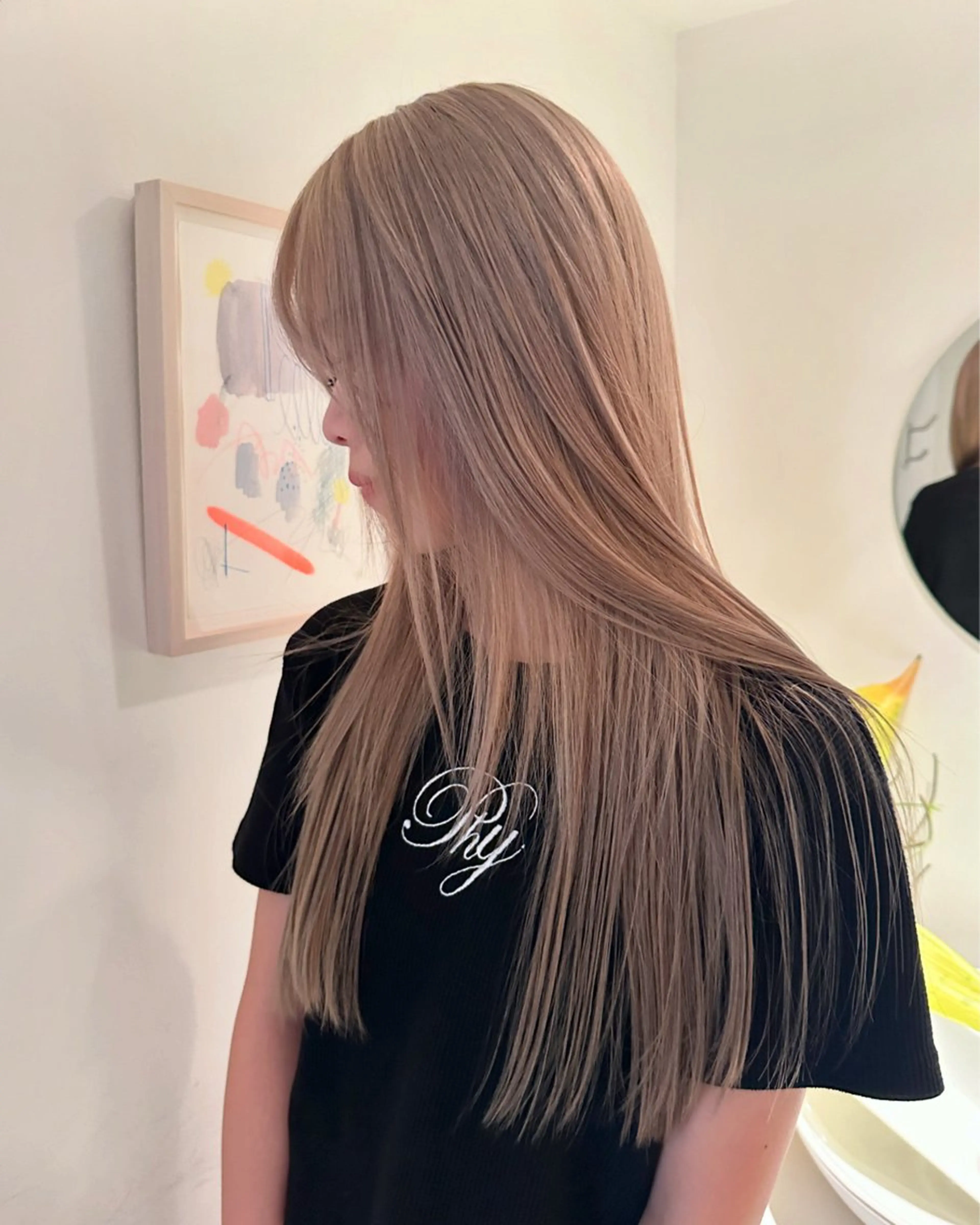 ロング カラー ベージュカラー 磯　亜由香🌼 ブリーチ/ボブカットのヘアスタイル
