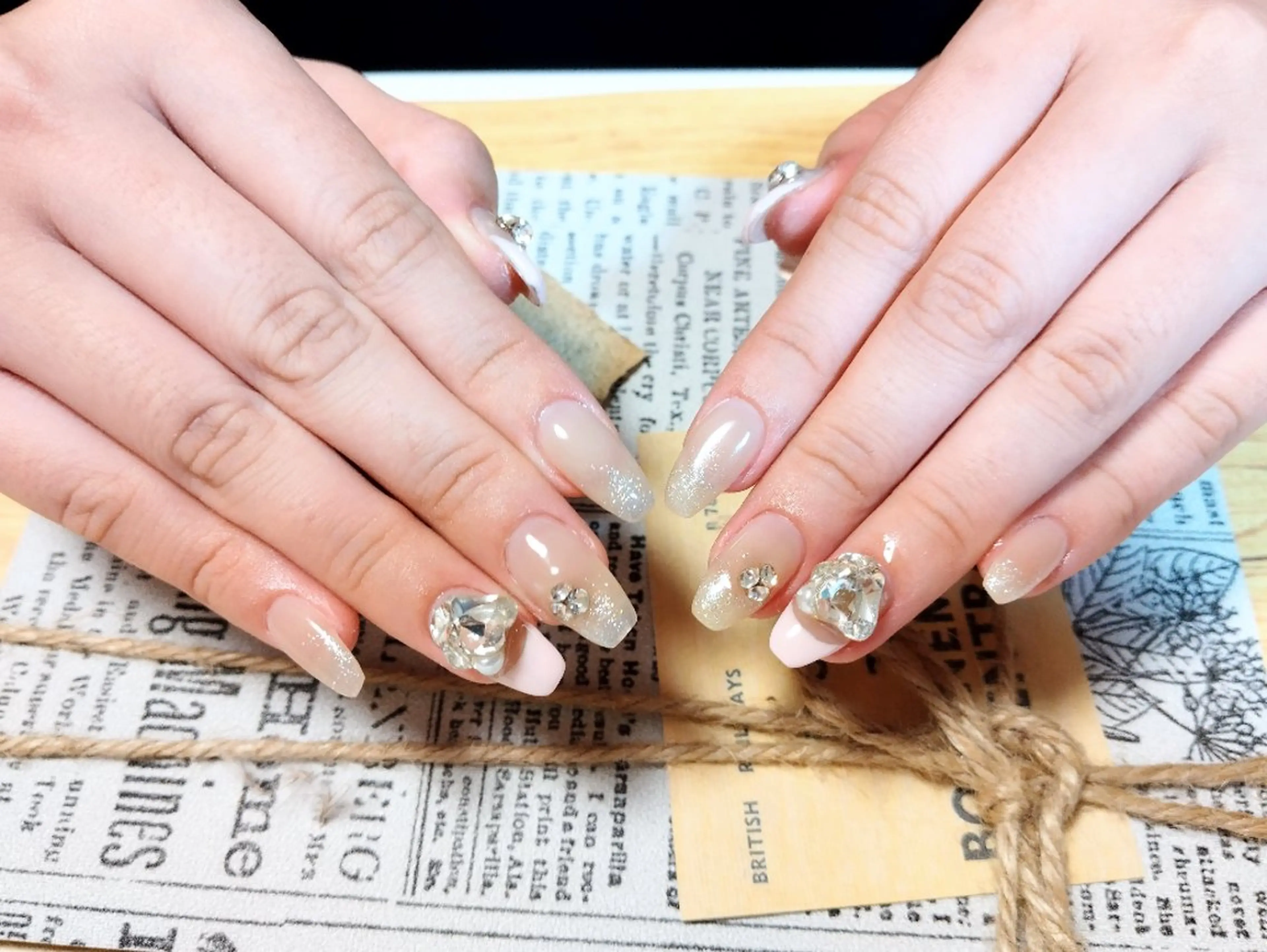 ネイル 持ち込み ハンドネイル ハンドケア ＤI'A ネイルサロンのネイルデザイン