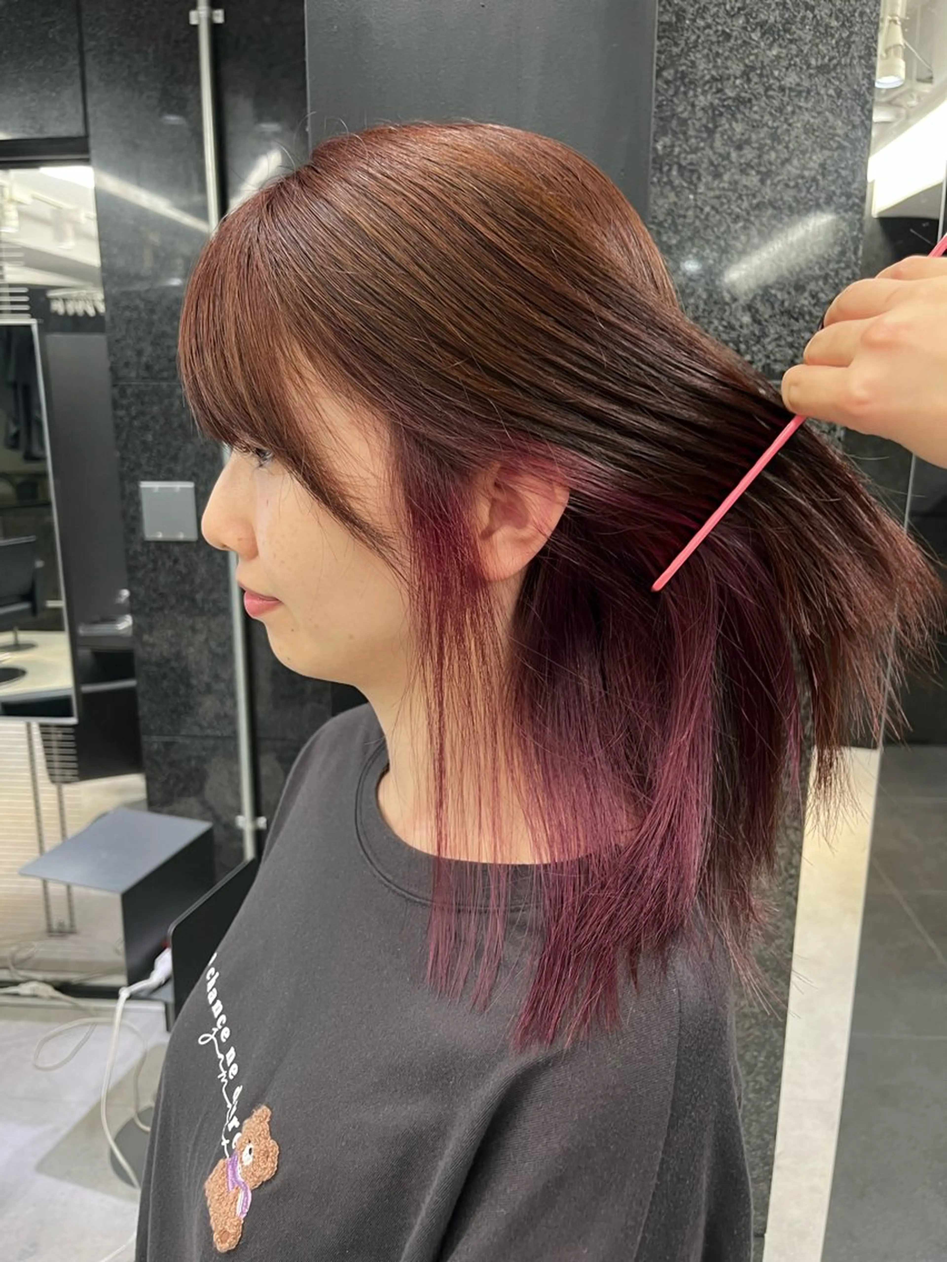 ミディアム カラー ブラウンカラー ピンクカラー ピンクパープル ピンクブラウン パープルカラー ヘアカラー トリートメント ボブ/プツッとボブ/ 暖色カラー/モエのヘアスタイル