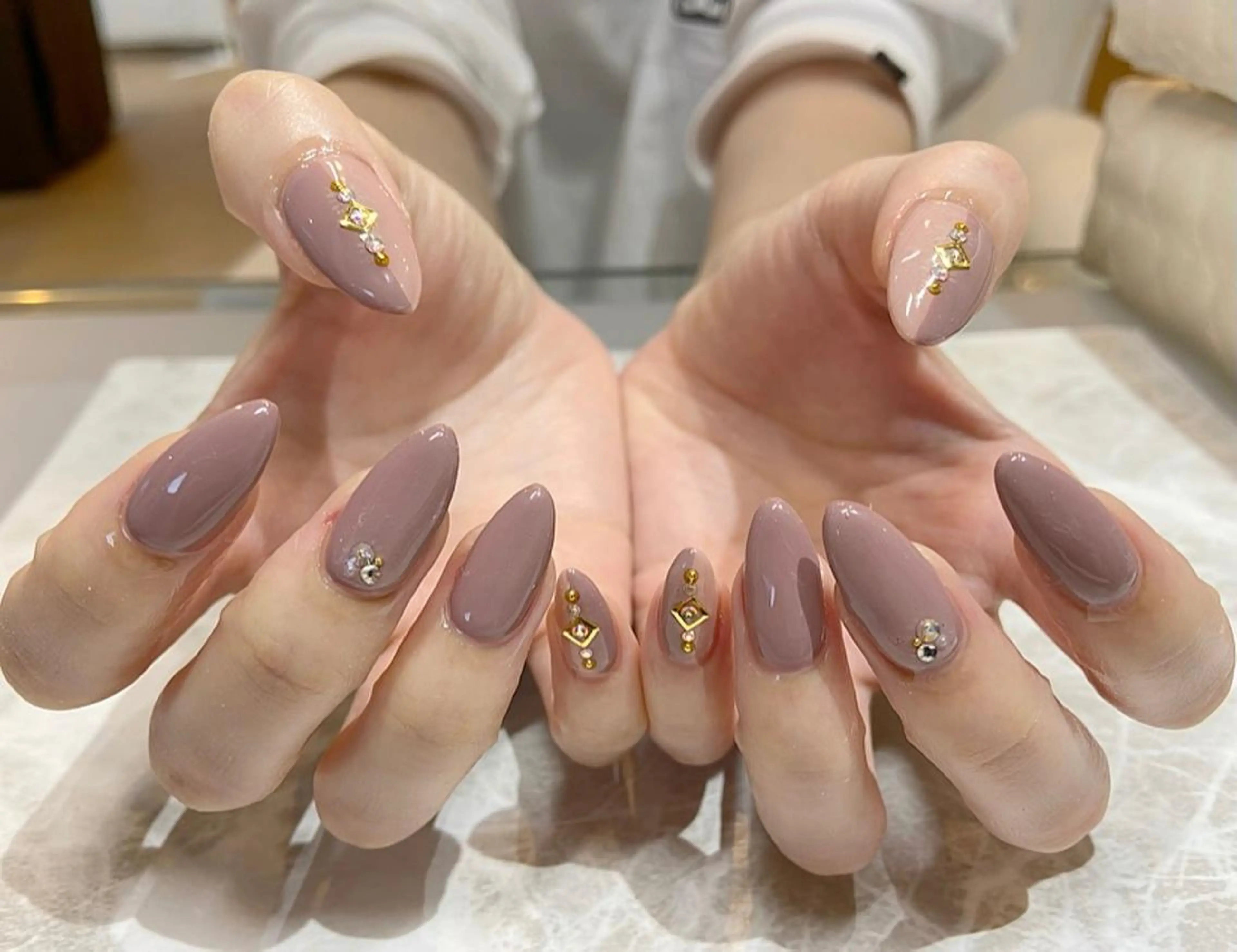 ネイル ロングネイル 🧸熊谷 かほ🧸のネイルデザイン