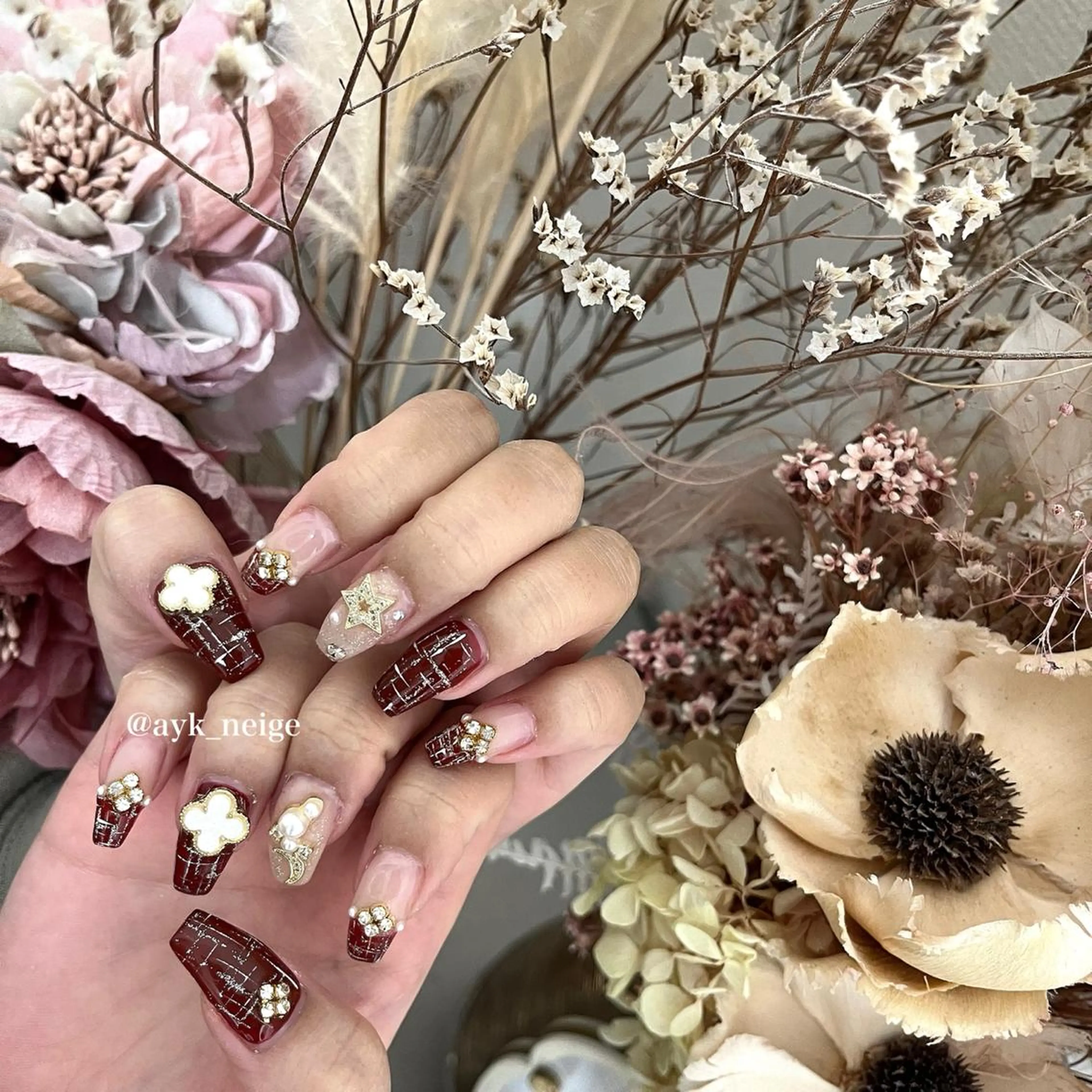 ネイル フットネイル フレンチネイル ガラスフレンチ グラデーション 韓国ネイル n'eige nail所属・大谷 綾香のネイルデザイン