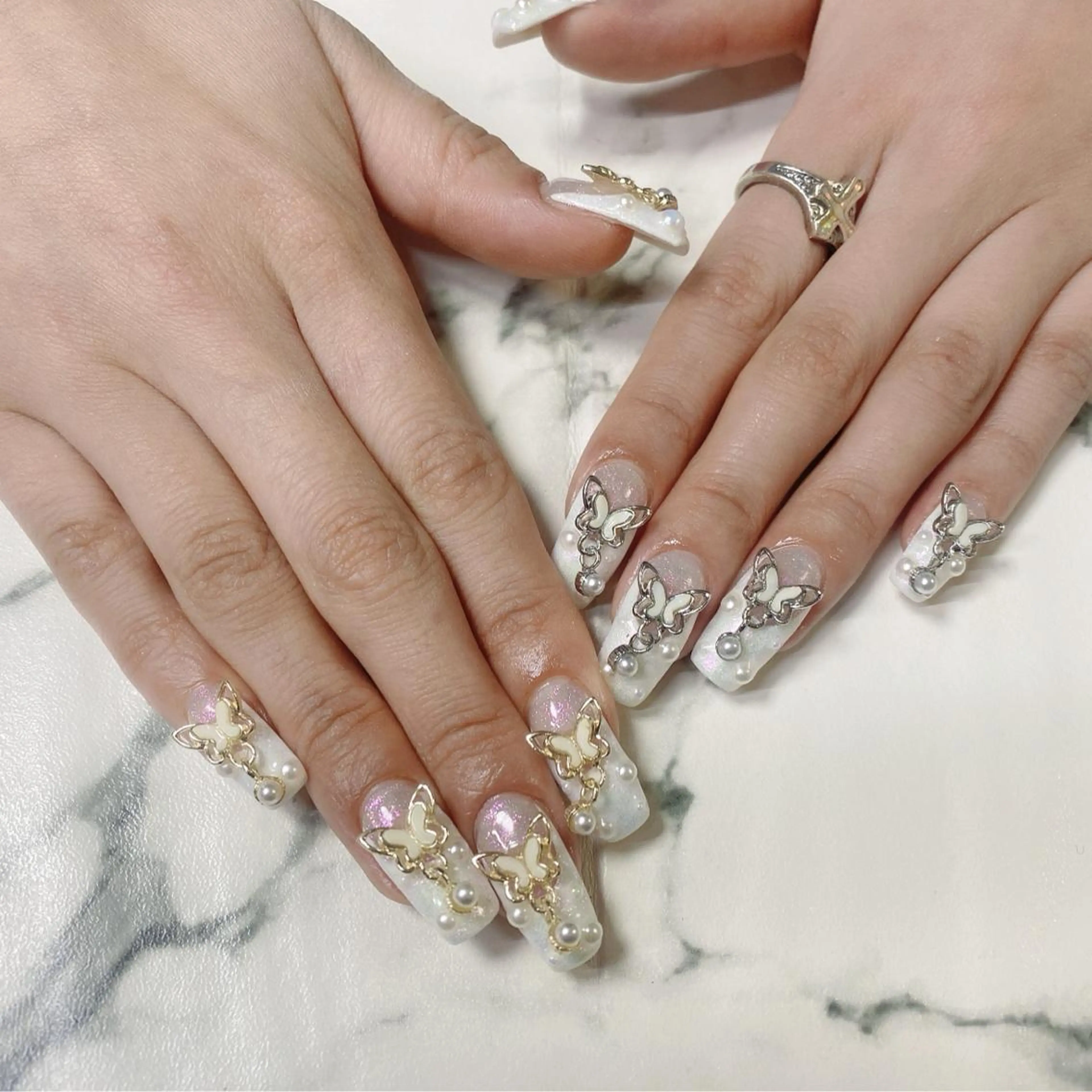 ロング カラー ネイル フレンチネイル スカルプネイル Q Free nailsのネイルデザイン