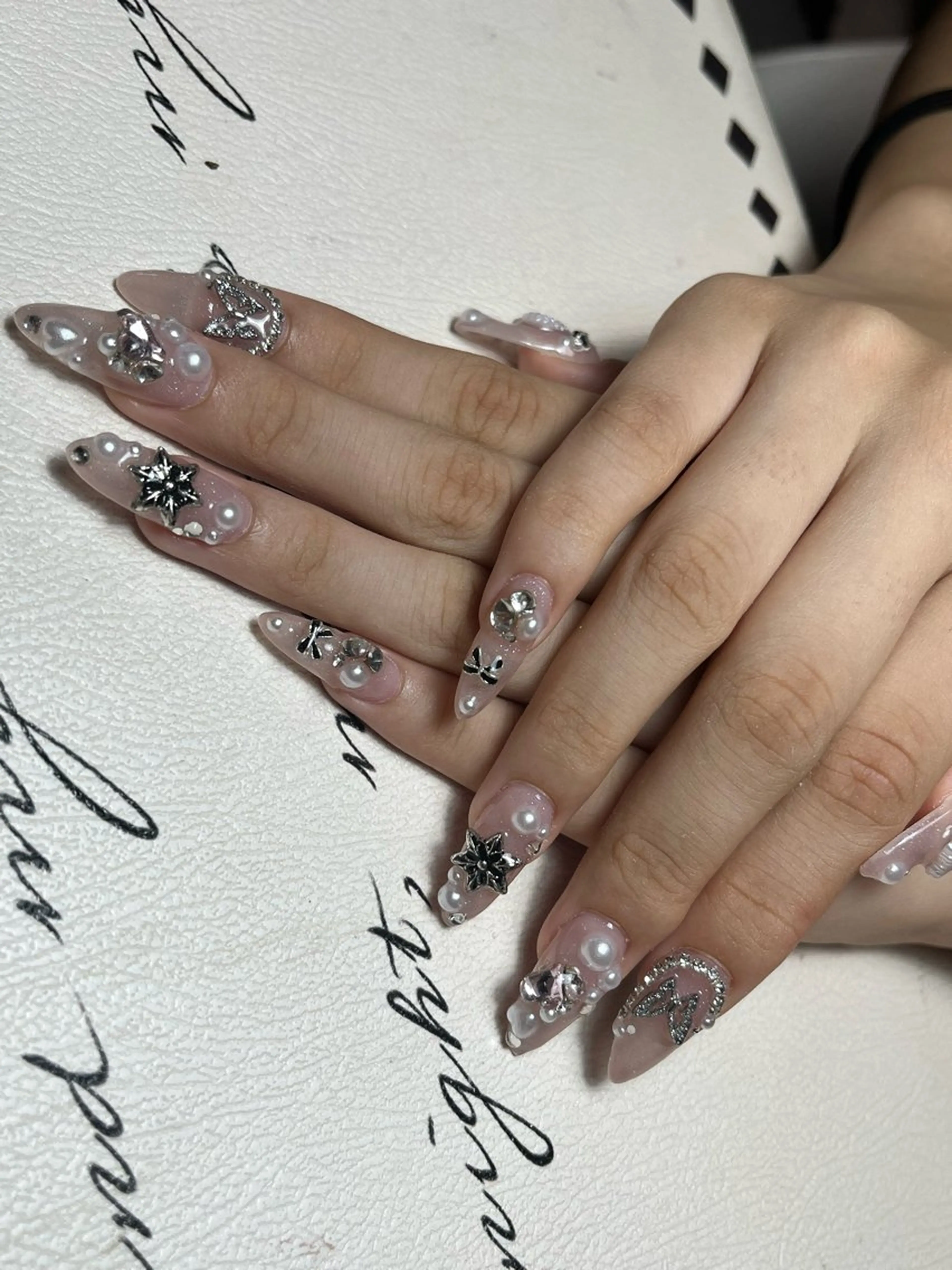 ネイル ハンドネイル LULU Nail salonみどりのネイルデザイン