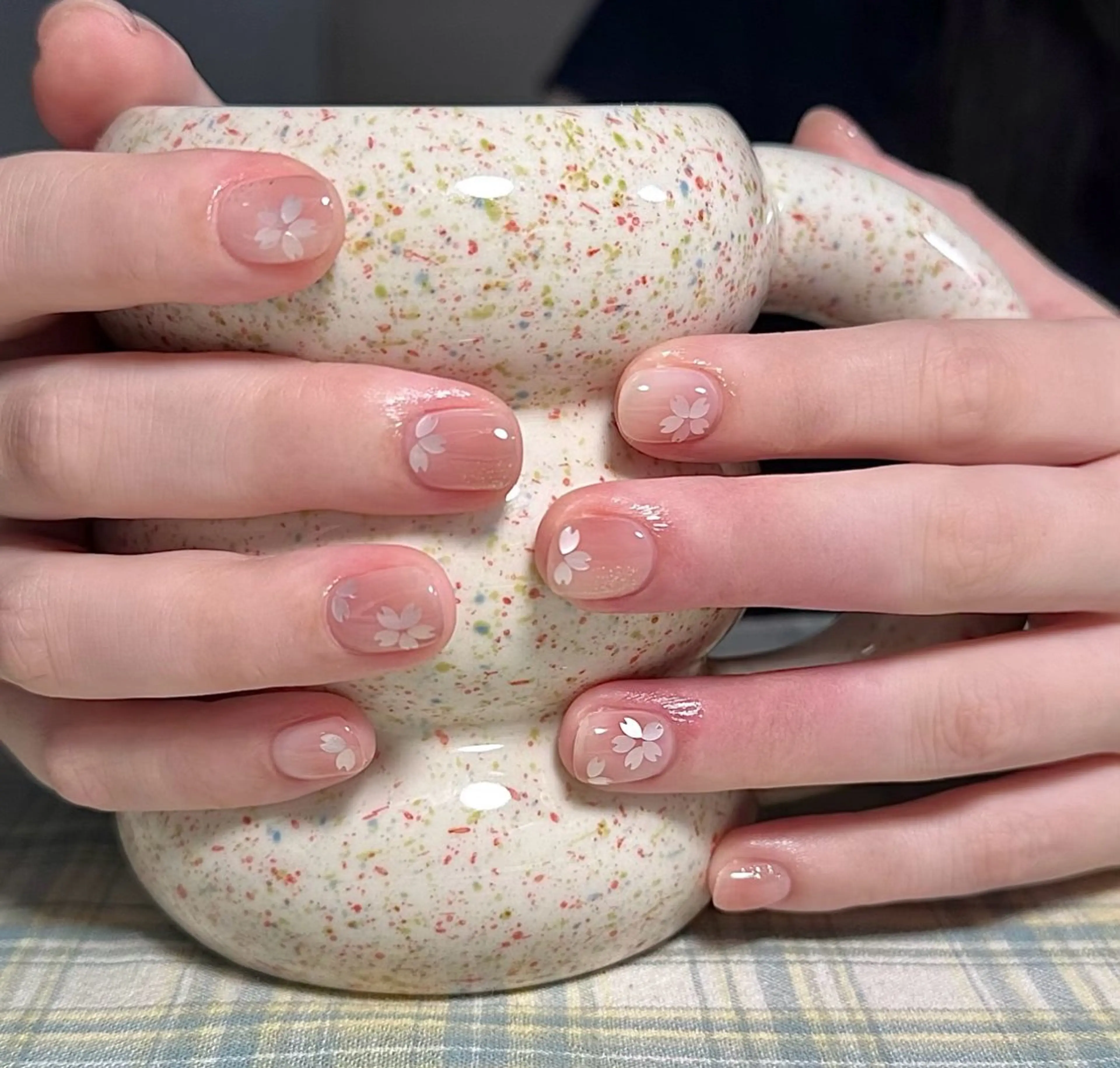 ネイル 桜ネイル 春ネイル 💅E•U•B NAIL🌹所属・横浜市中区曙町 ネイルE·U·Bのネイルデザイン