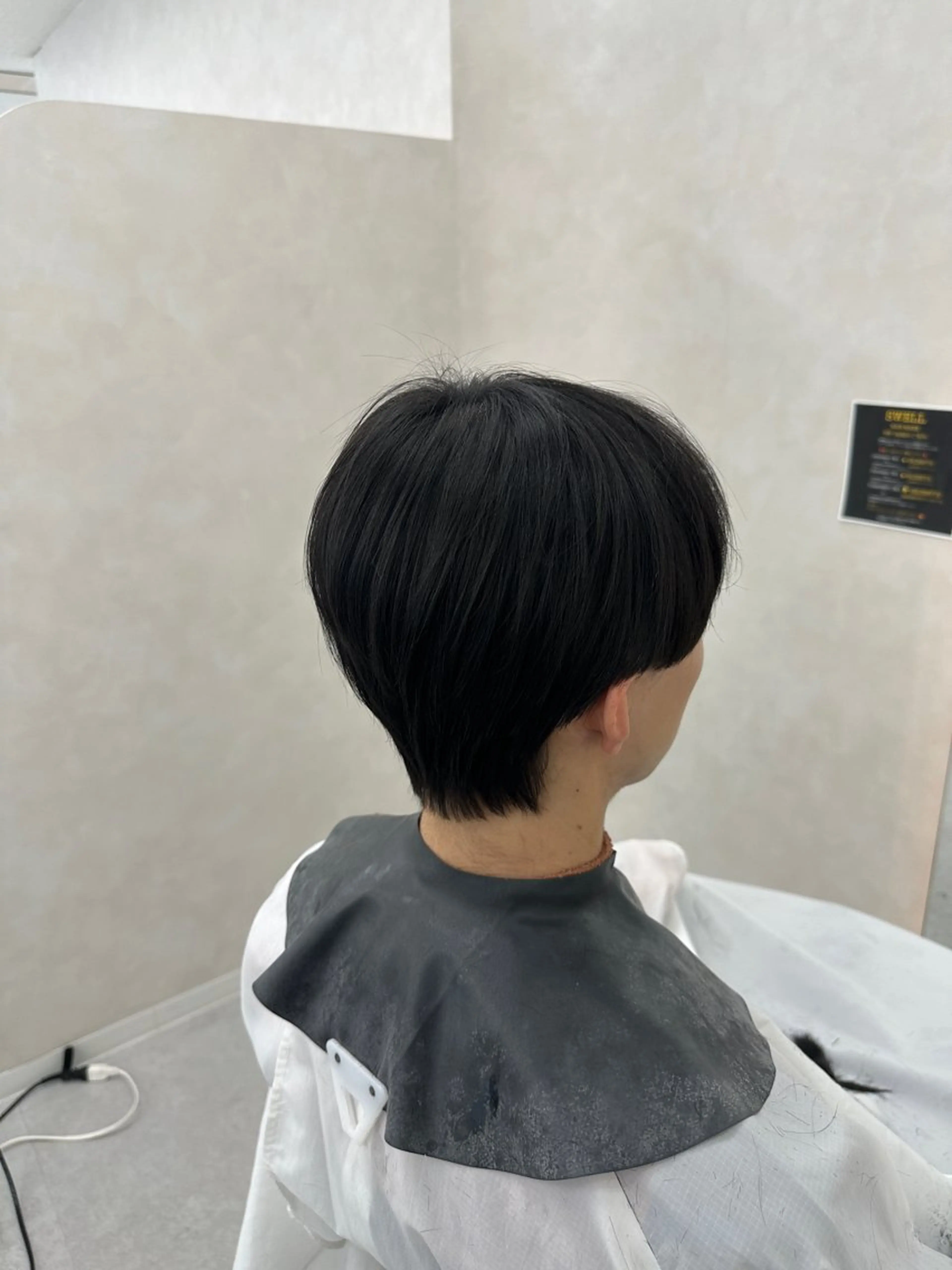 メンズ マッシュ 刈り上げ カット 大場 賀句のヘアスタイル