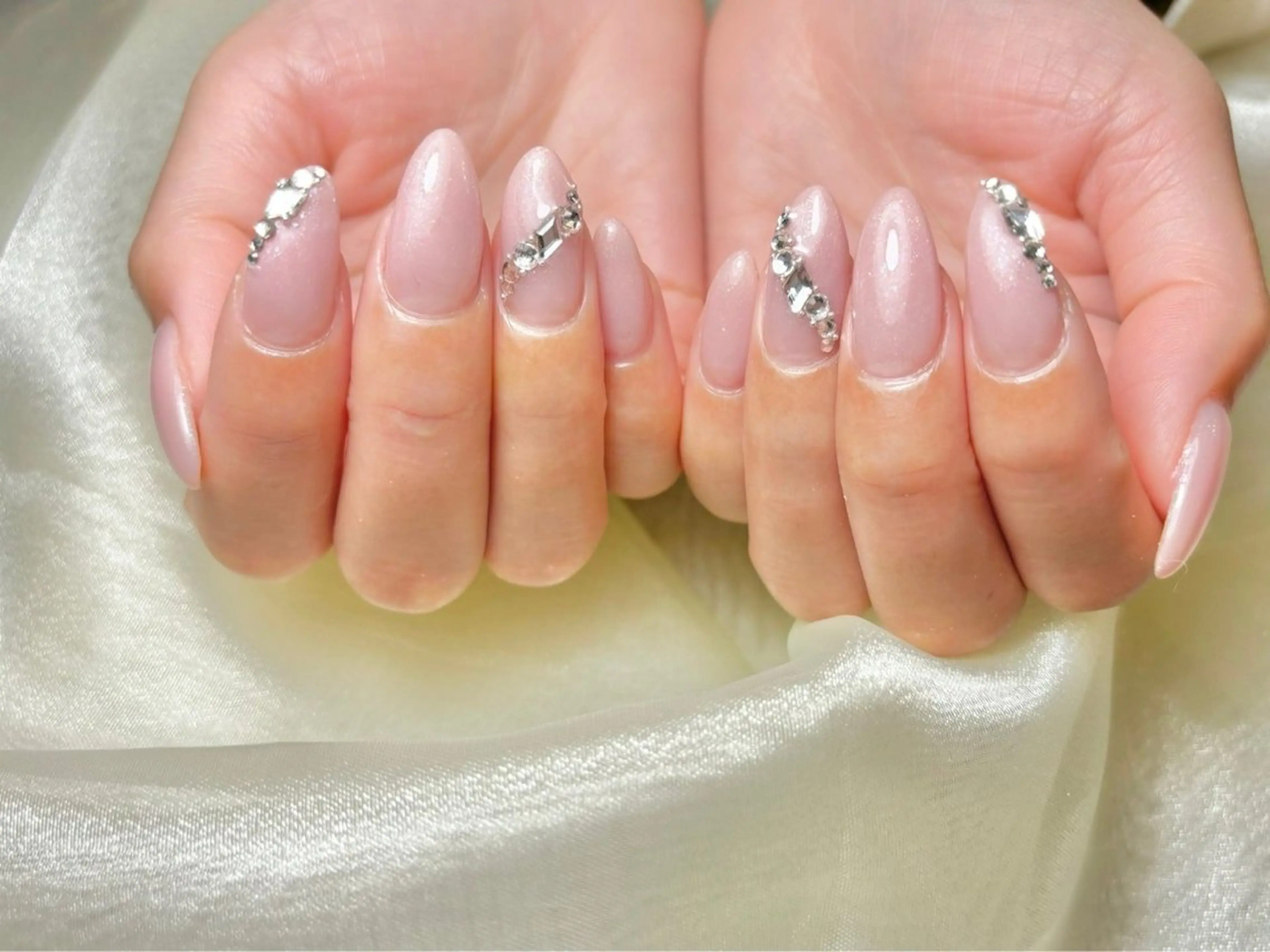 ネイル ハンドネイル charmant momokaのネイルデザイン